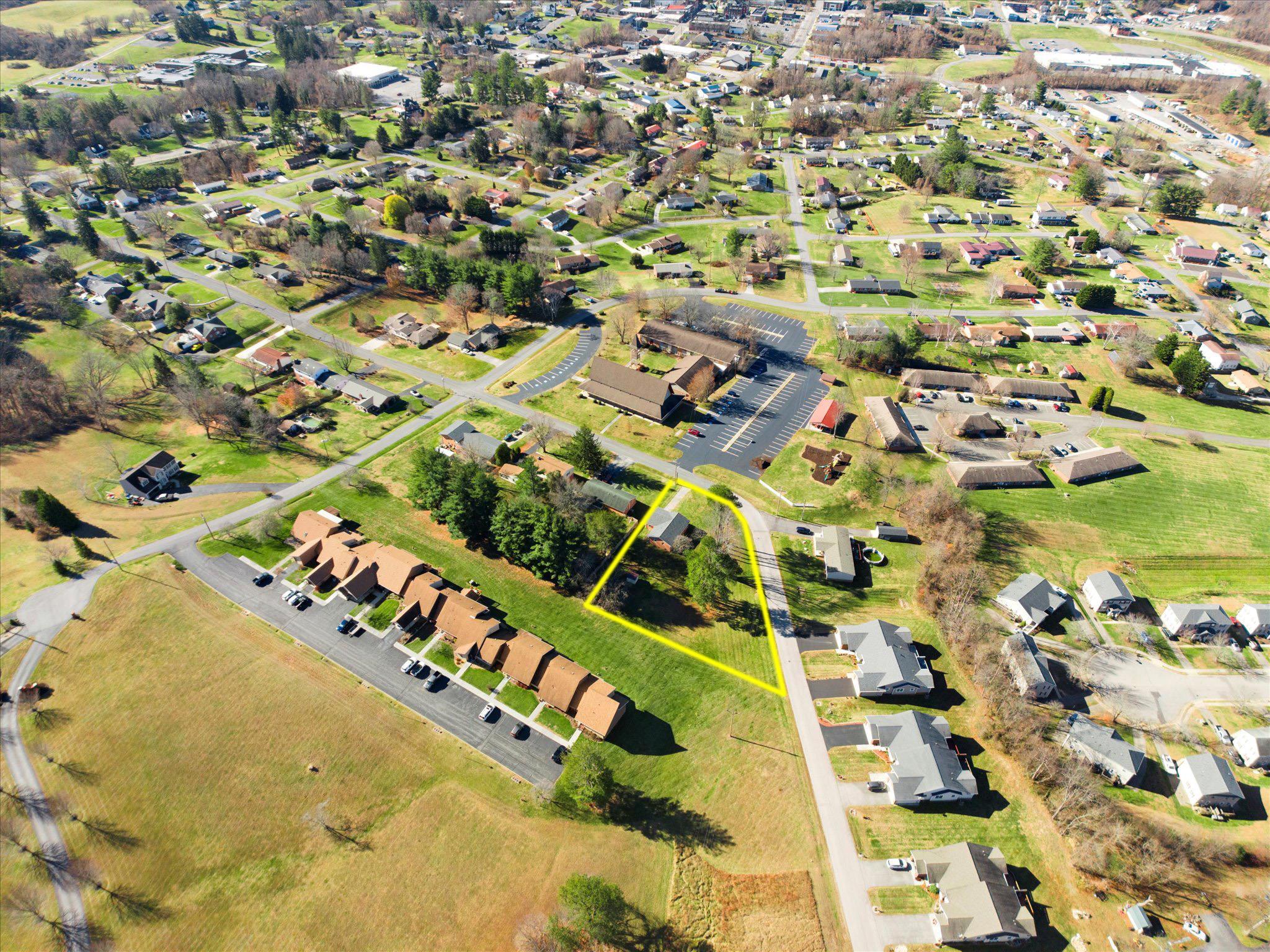 408 Hale Street Pearisburg VA 24134