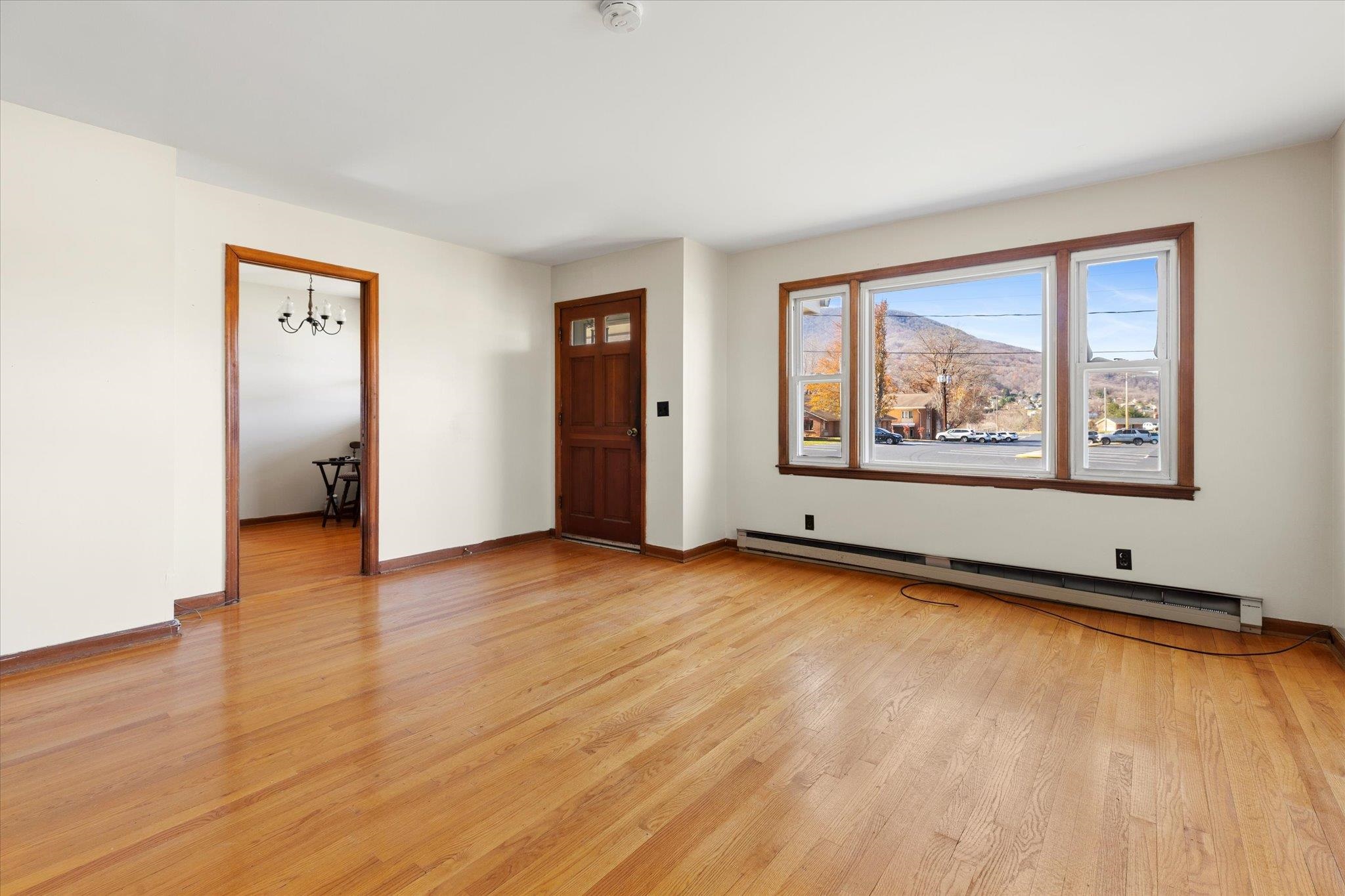 408 Hale Street Pearisburg VA 24134