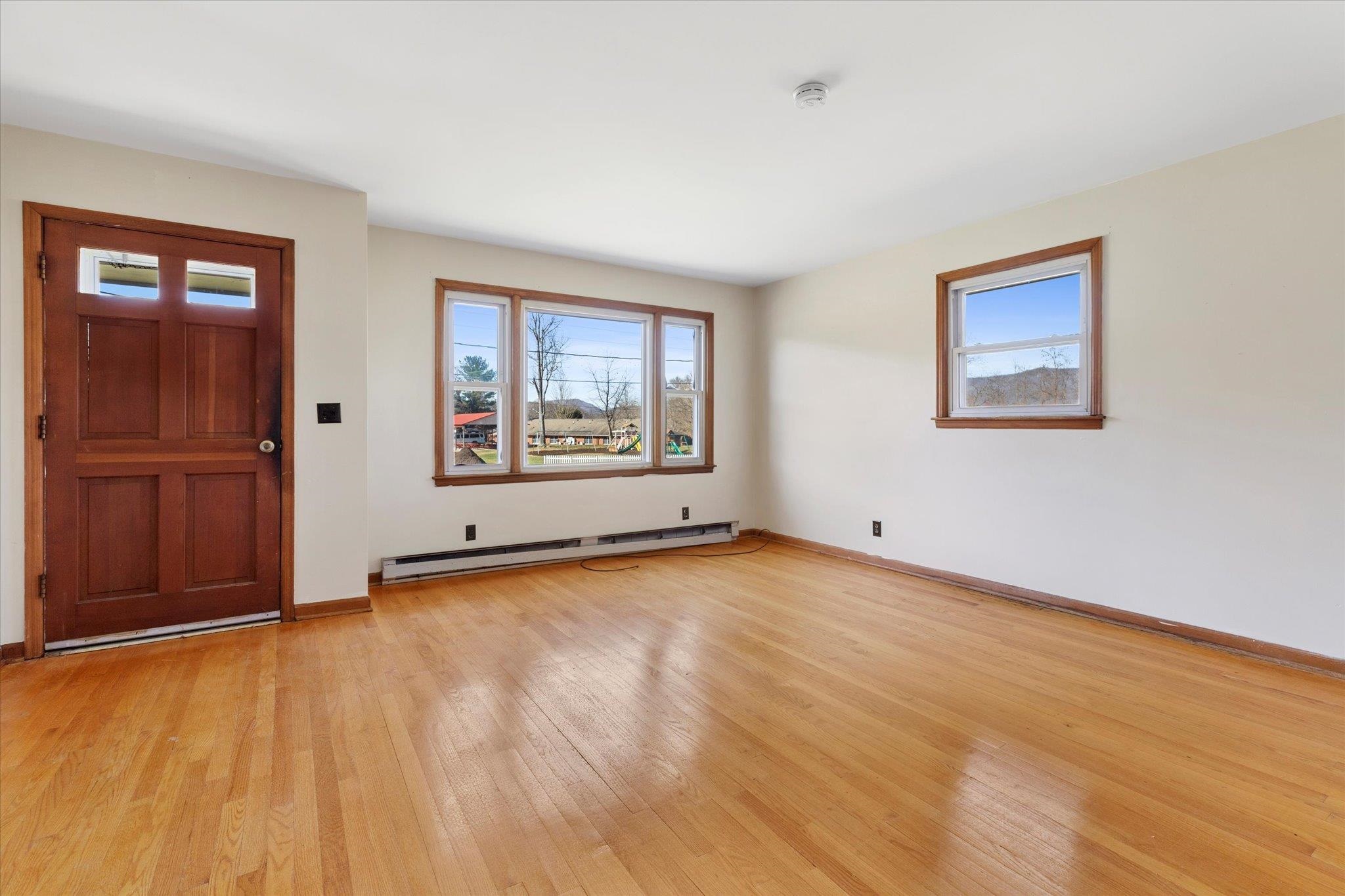 408 Hale Street Pearisburg VA 24134