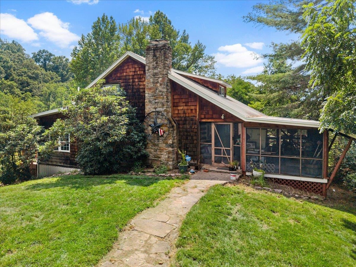 4549 Robinson Tract Road Pulaski VA 24301