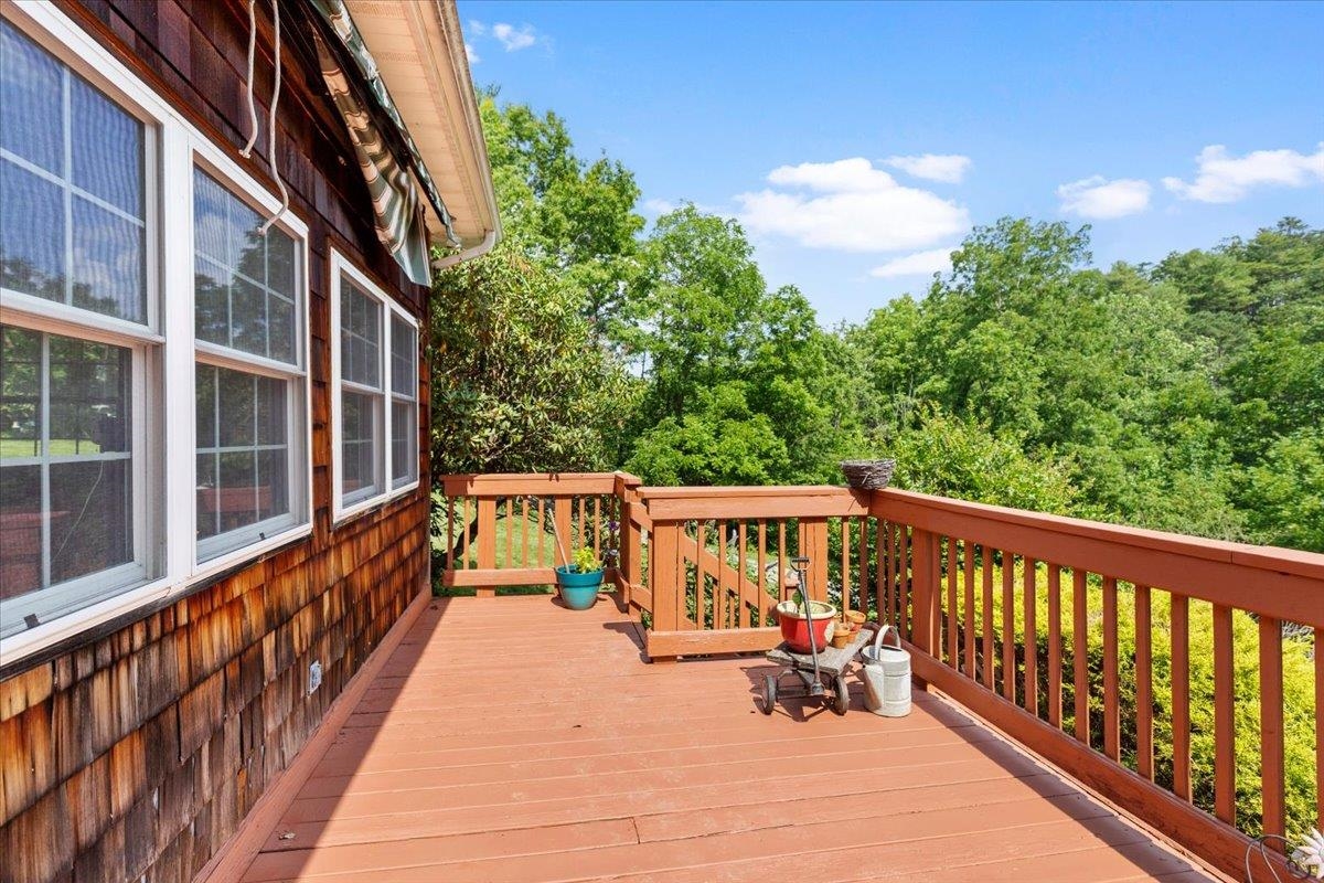 4549 Robinson Tract Road Pulaski VA 24301