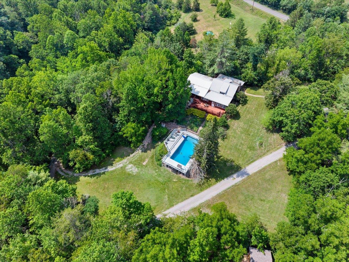 4549 Robinson Tract Road Pulaski VA 24301