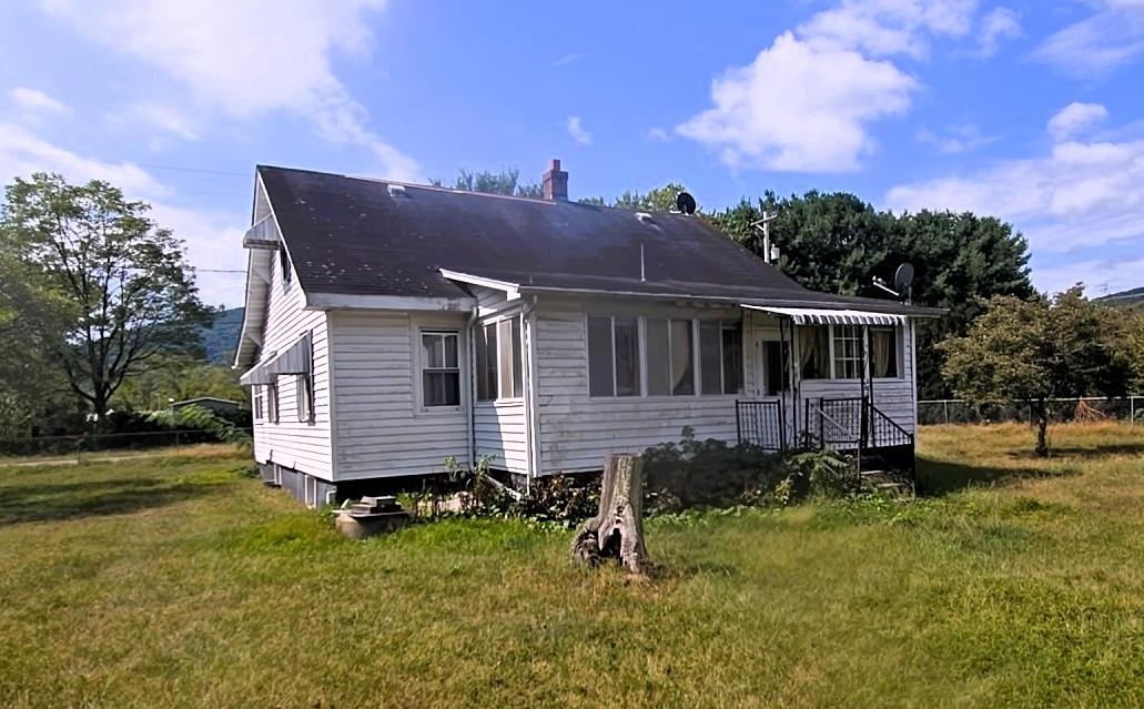 152 5th Street New Castle VA 24127
