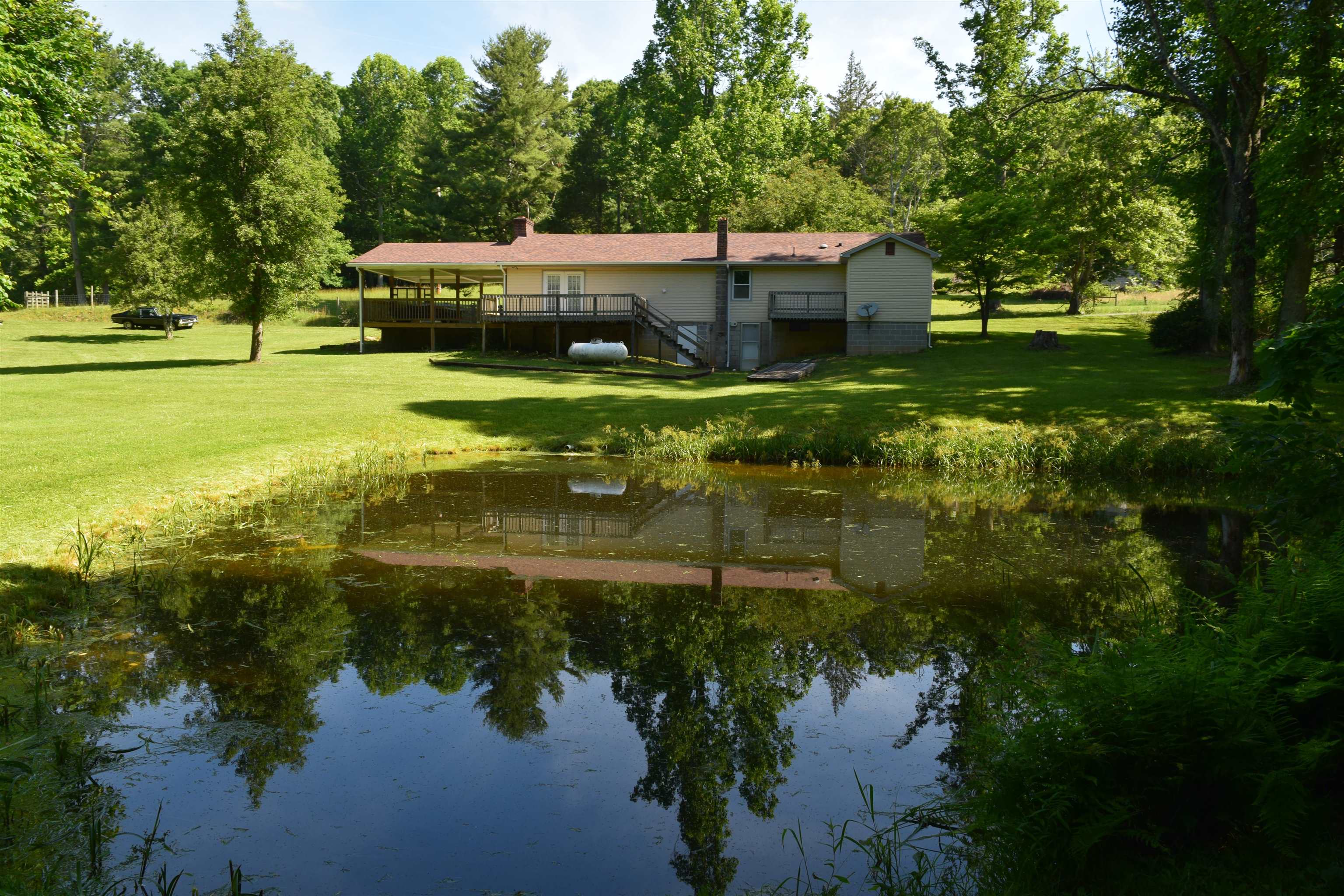 812 Conner Grove Road Willis VA 24380