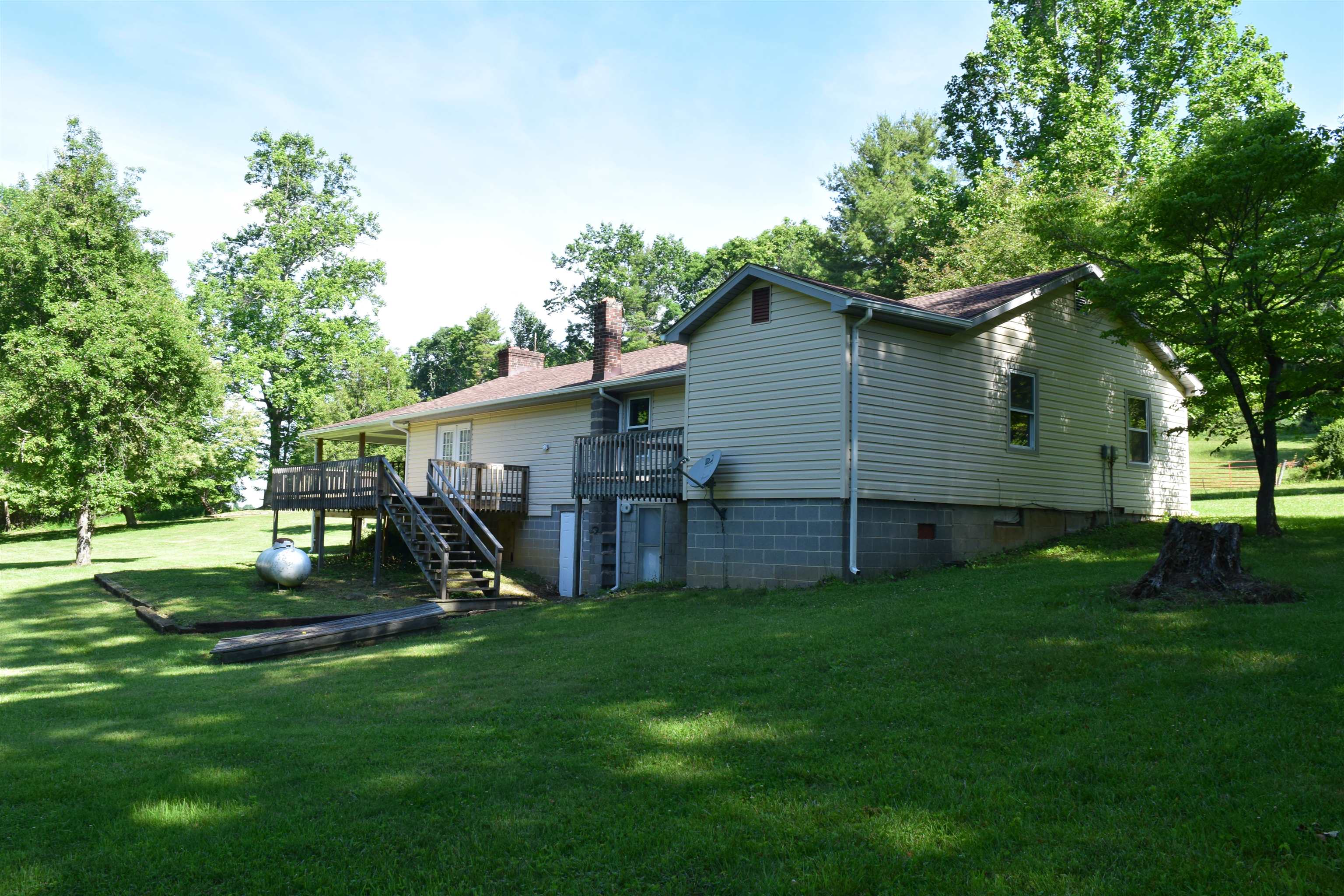 812 Conner Grove Road Willis VA 24380