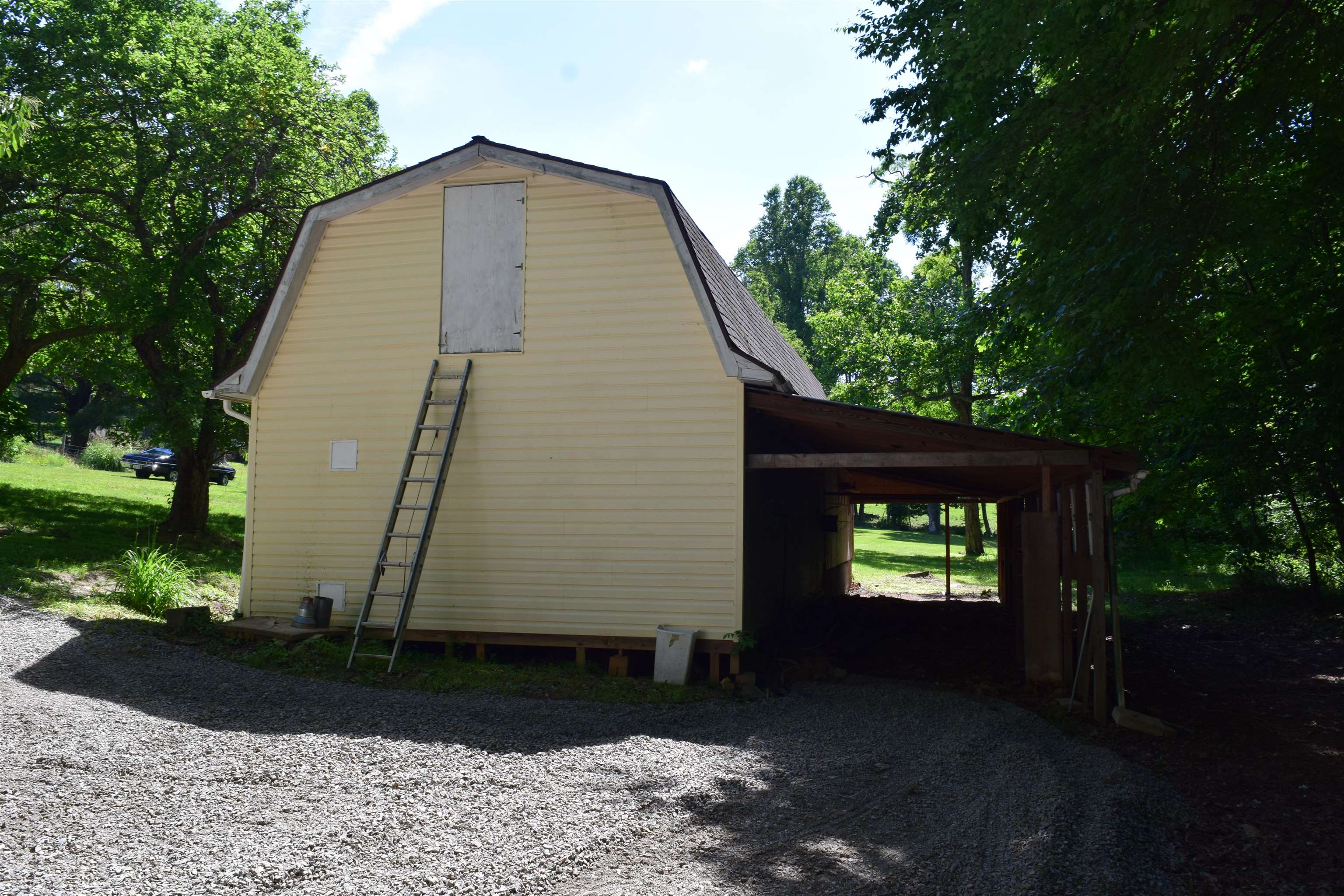 812 Conner Grove Road Willis VA 24380