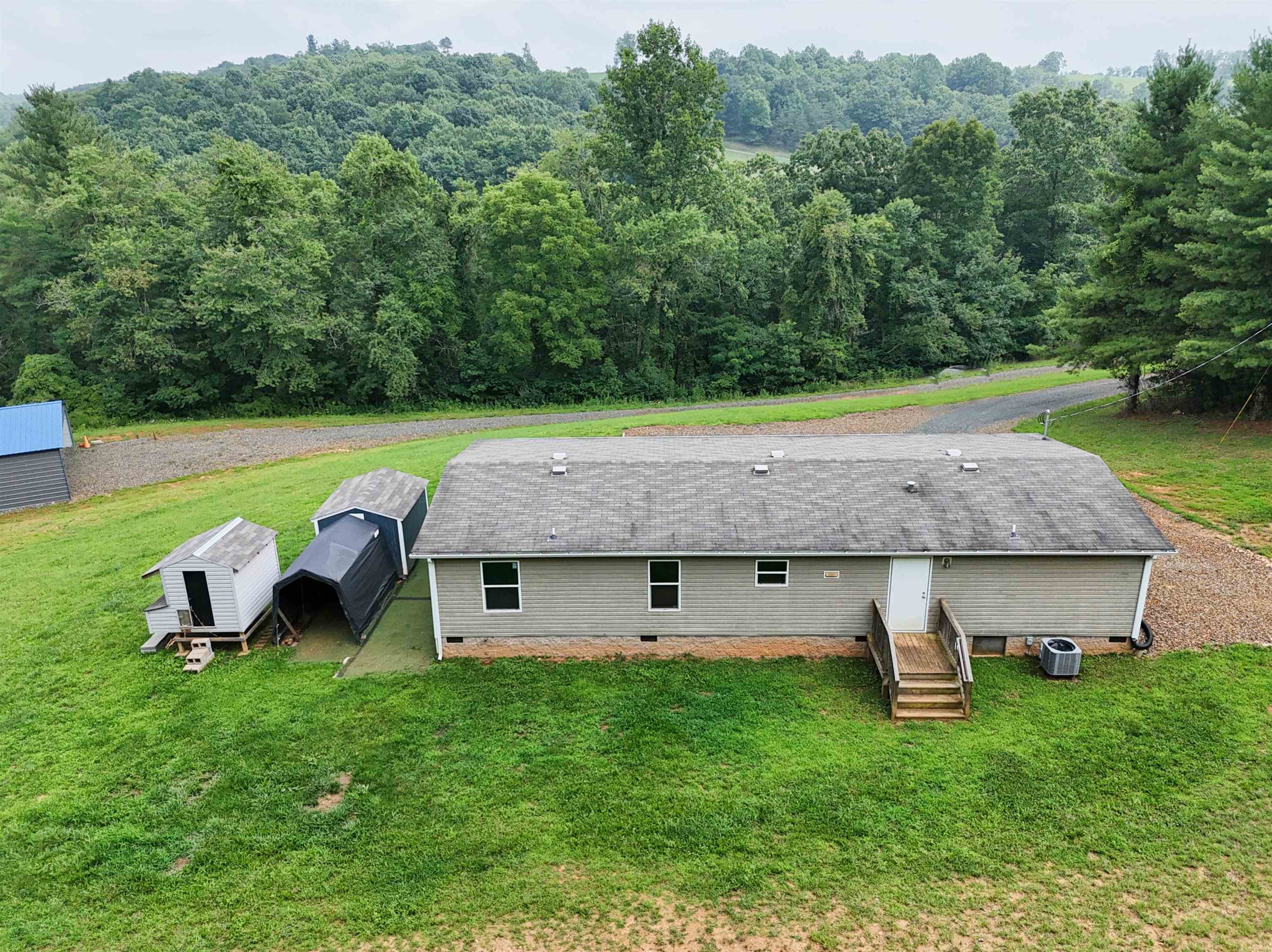 3767 Franklin Pike SE Floyd VA 24091