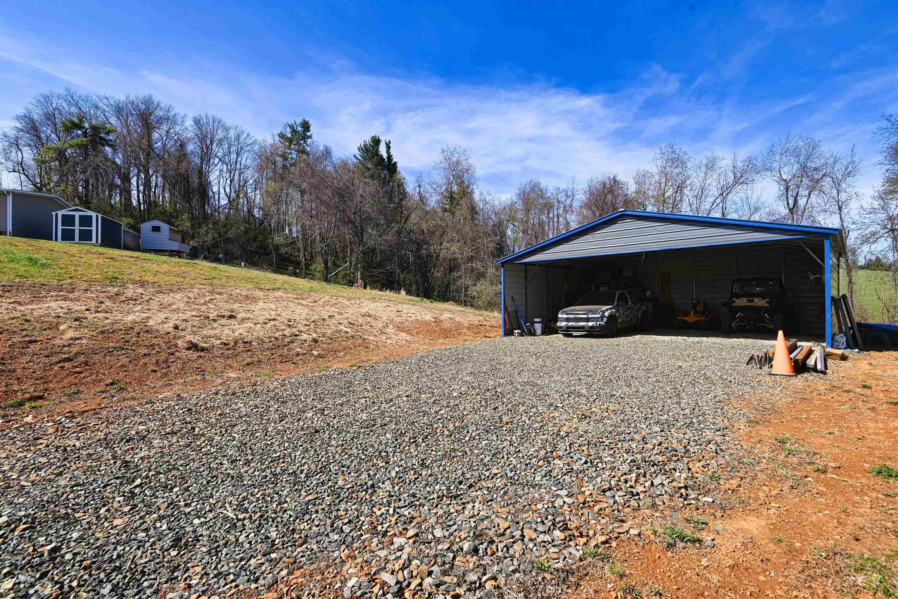 3767 Franklin Pike SE Floyd VA 24091