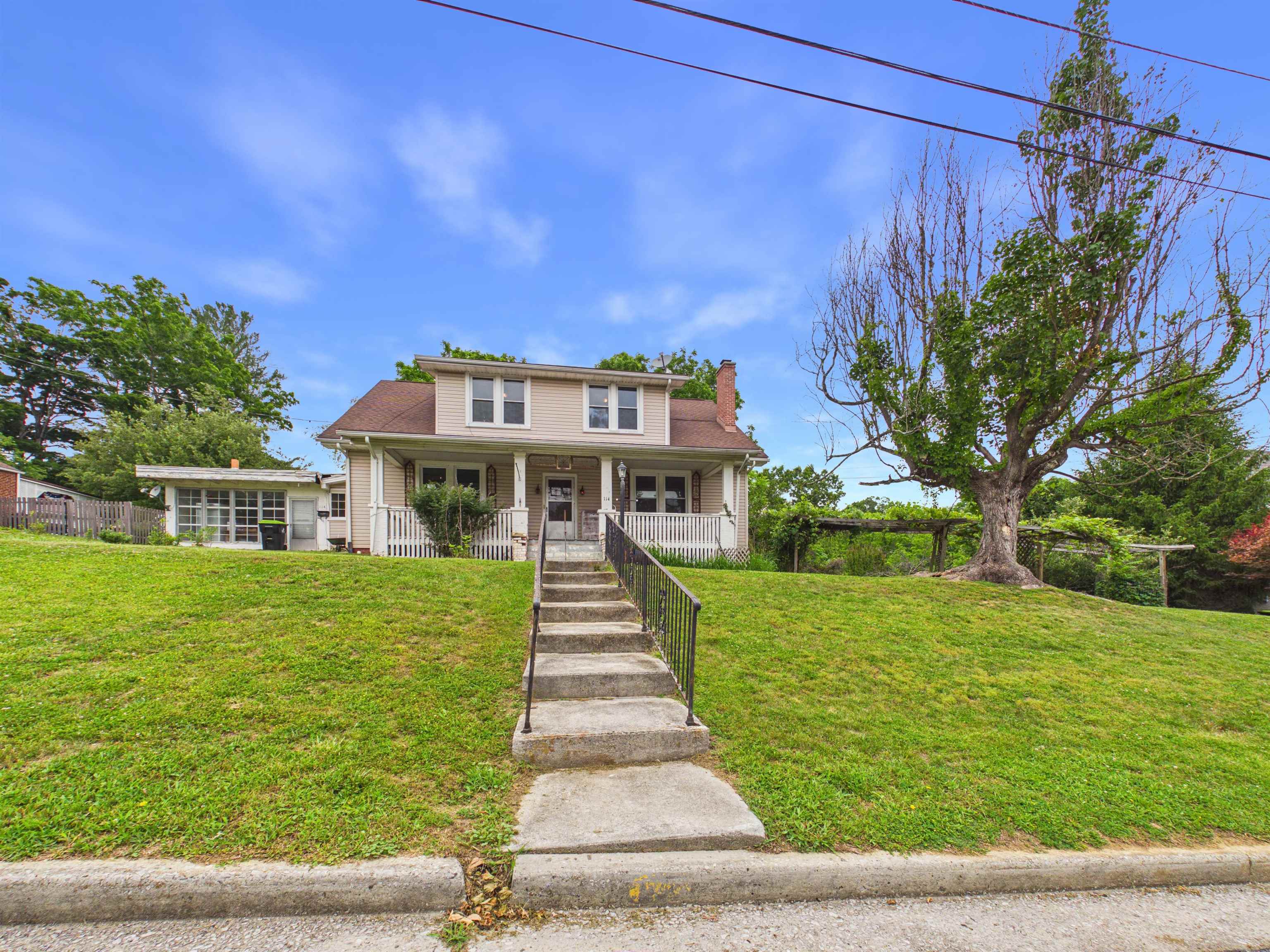 114 12th Street NW Pulaski VA 24301