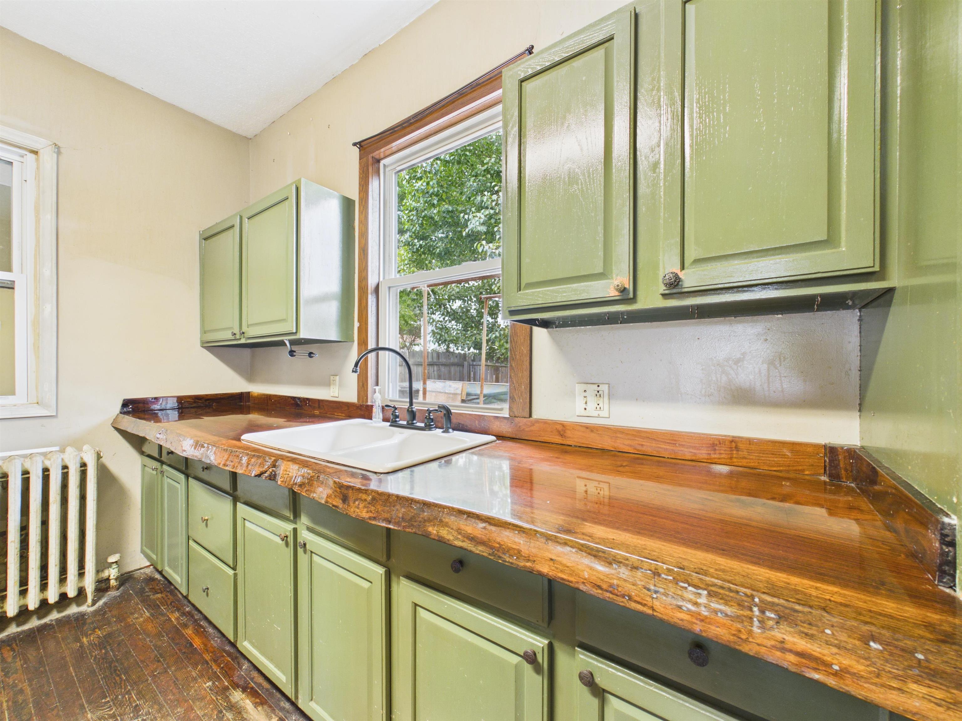 114 12th Street NW Pulaski VA 24301