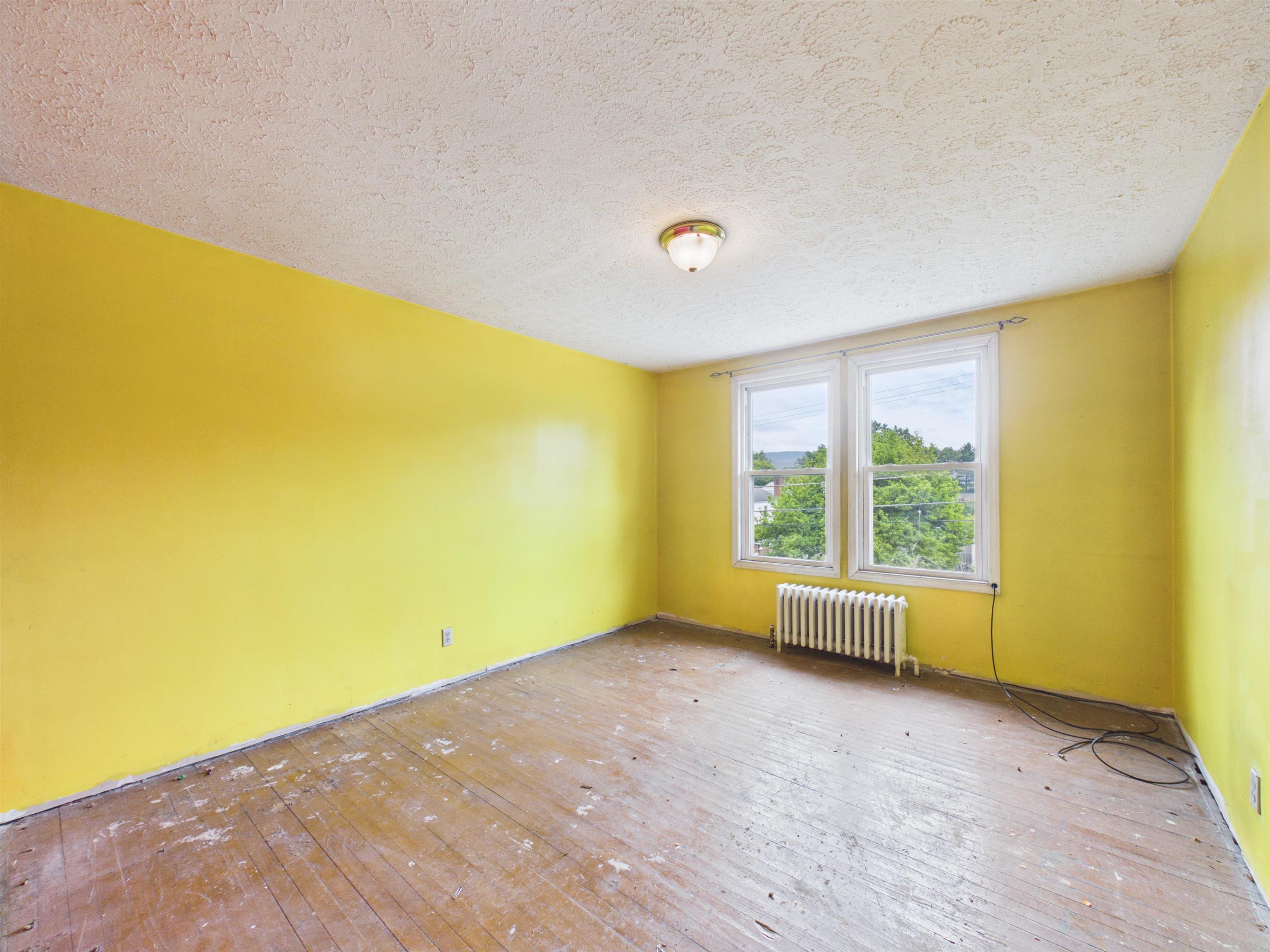 114 12th Street NW Pulaski VA 24301