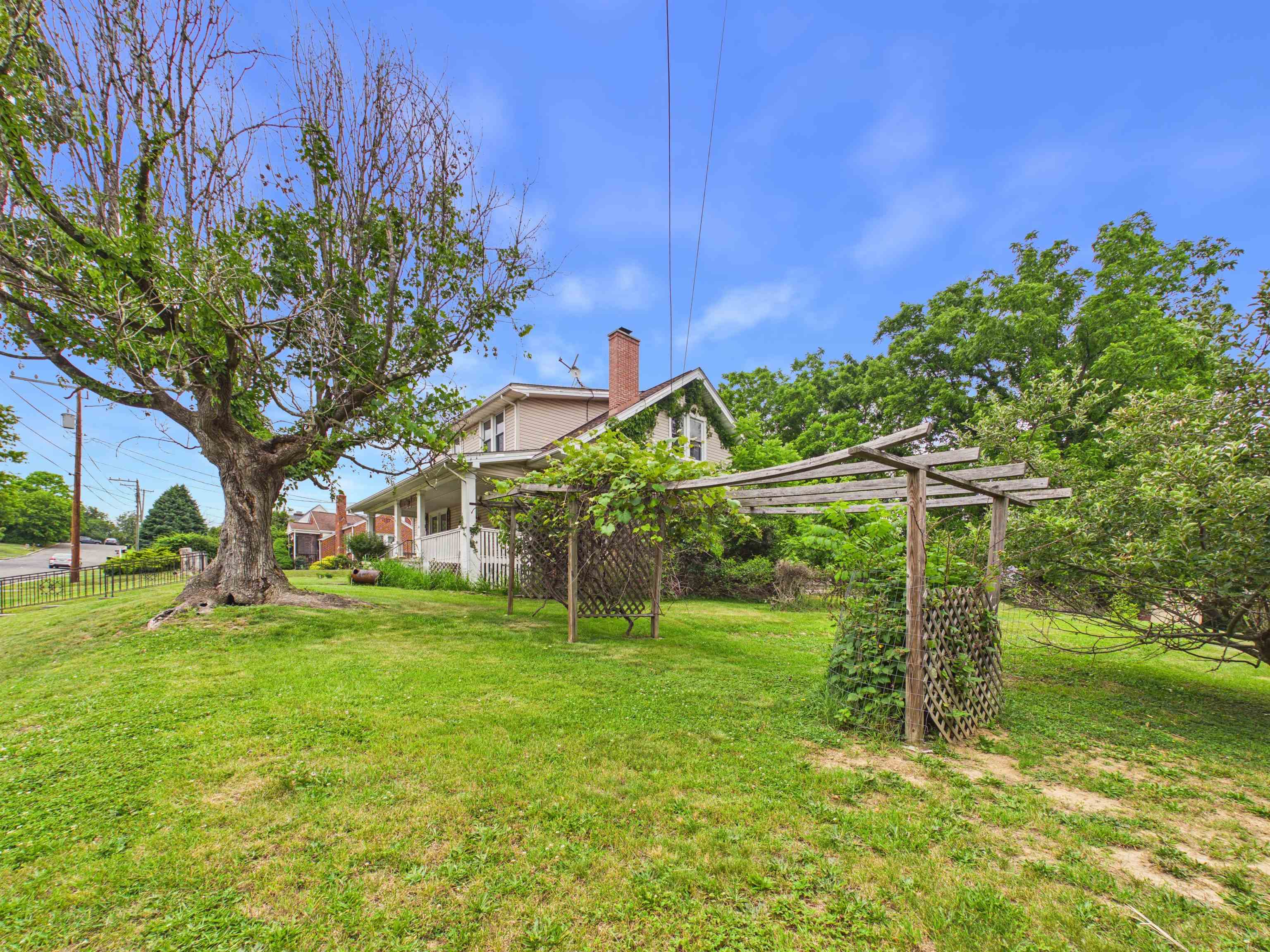 114 12th Street NW Pulaski VA 24301