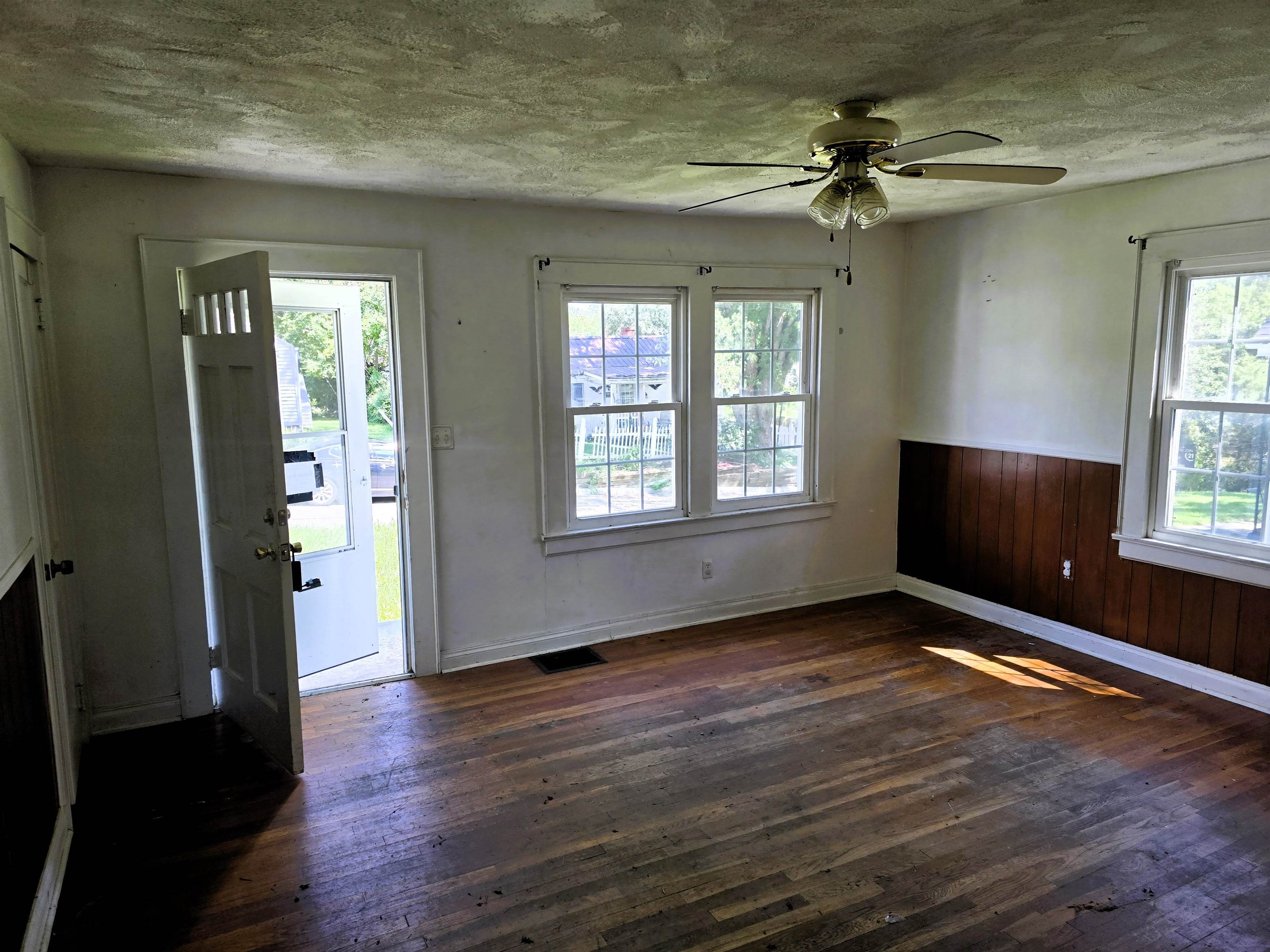 515 Hickory Avenue Pulaski VA 24301