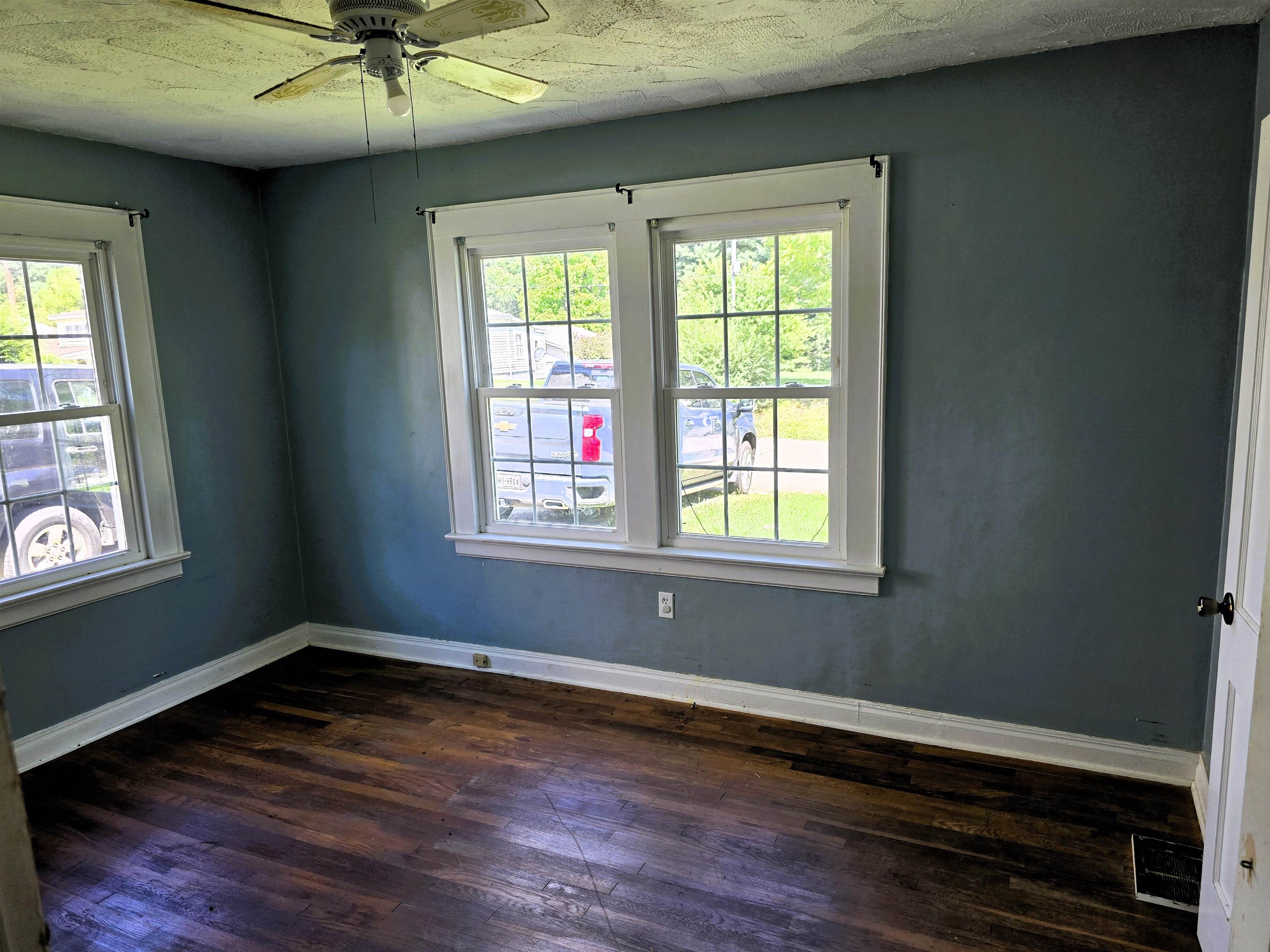 515 Hickory Avenue Pulaski VA 24301