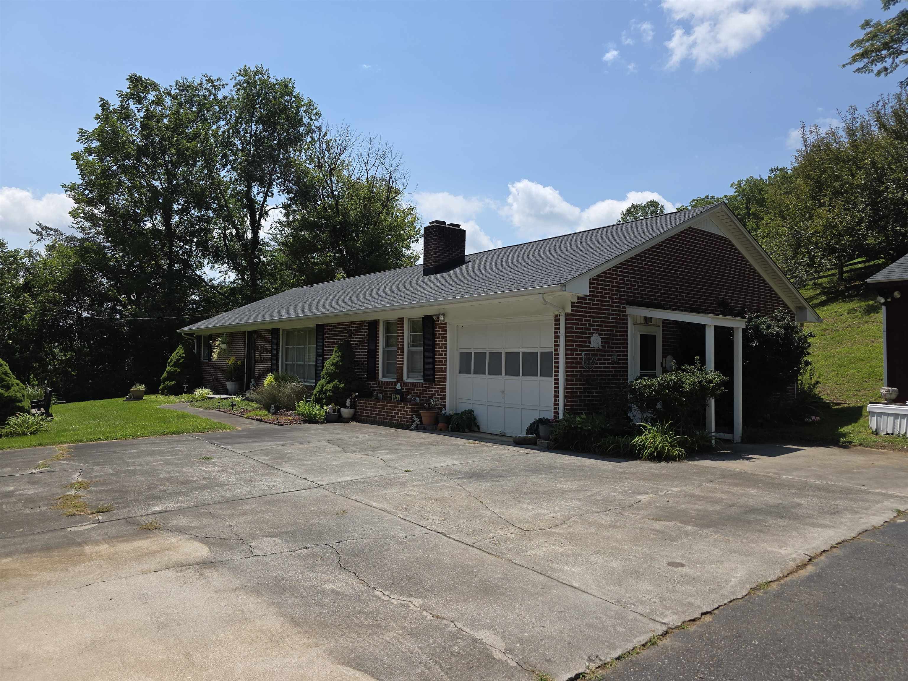 1377 Floyd Highway N Floyd VA 24091