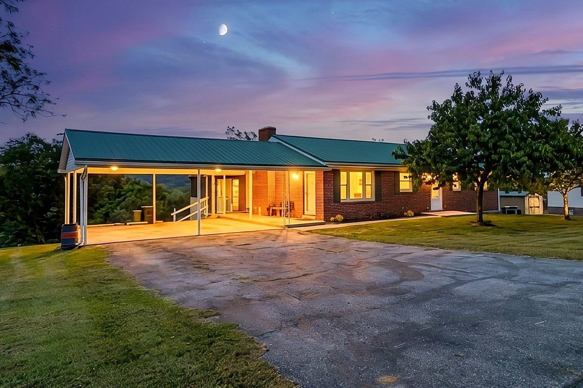 159 Hill Street Tazewell VA 24651