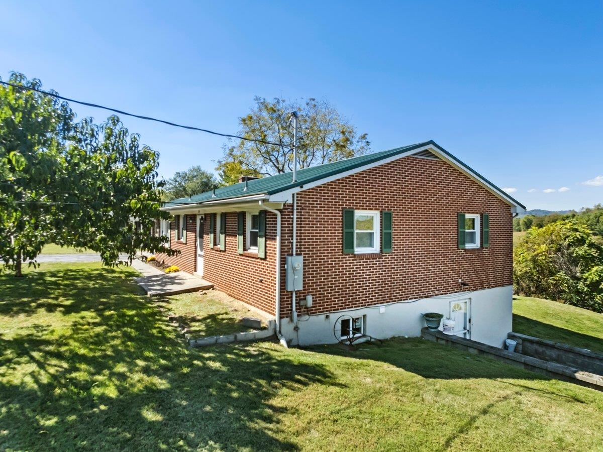 159 Hill Street Tazewell VA 24651