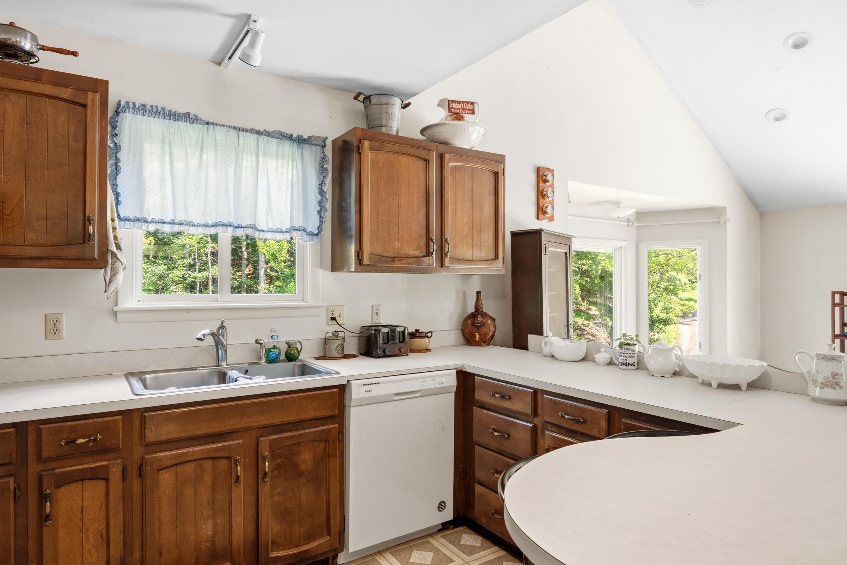 4681 Fishers View Road Pilot VA 24138