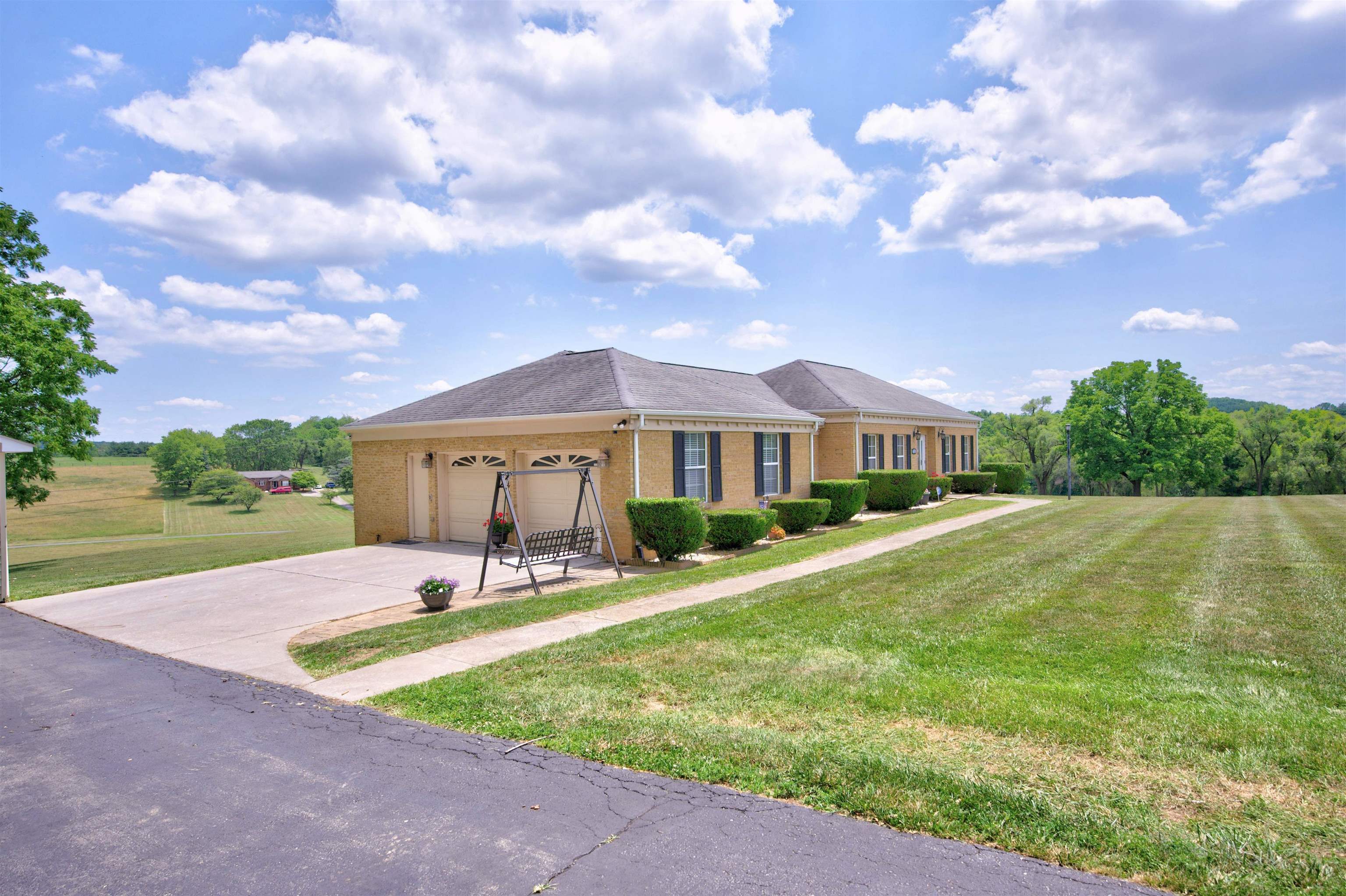 4670 Shadetree Lane Dublin VA 24084