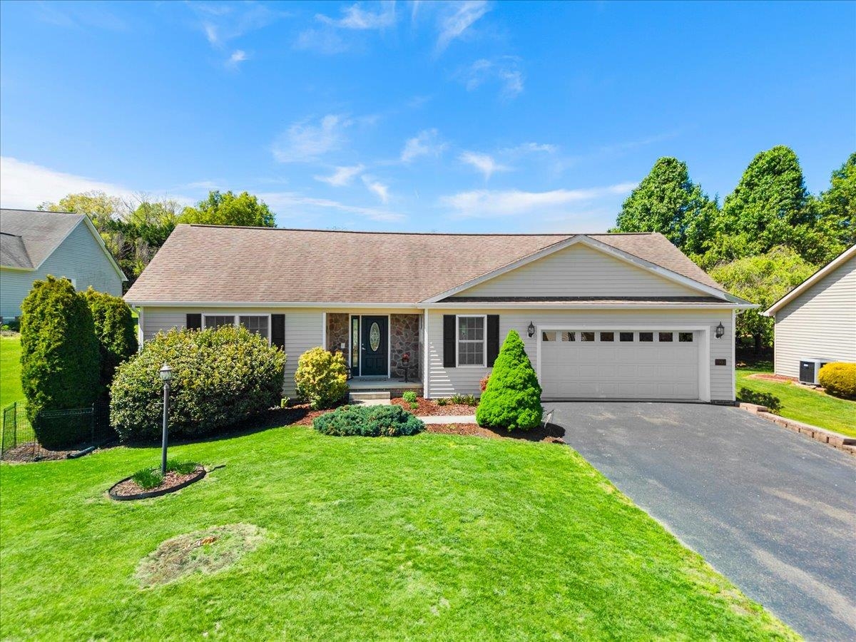 1904 Wilshire Lane Pulaski VA 24301