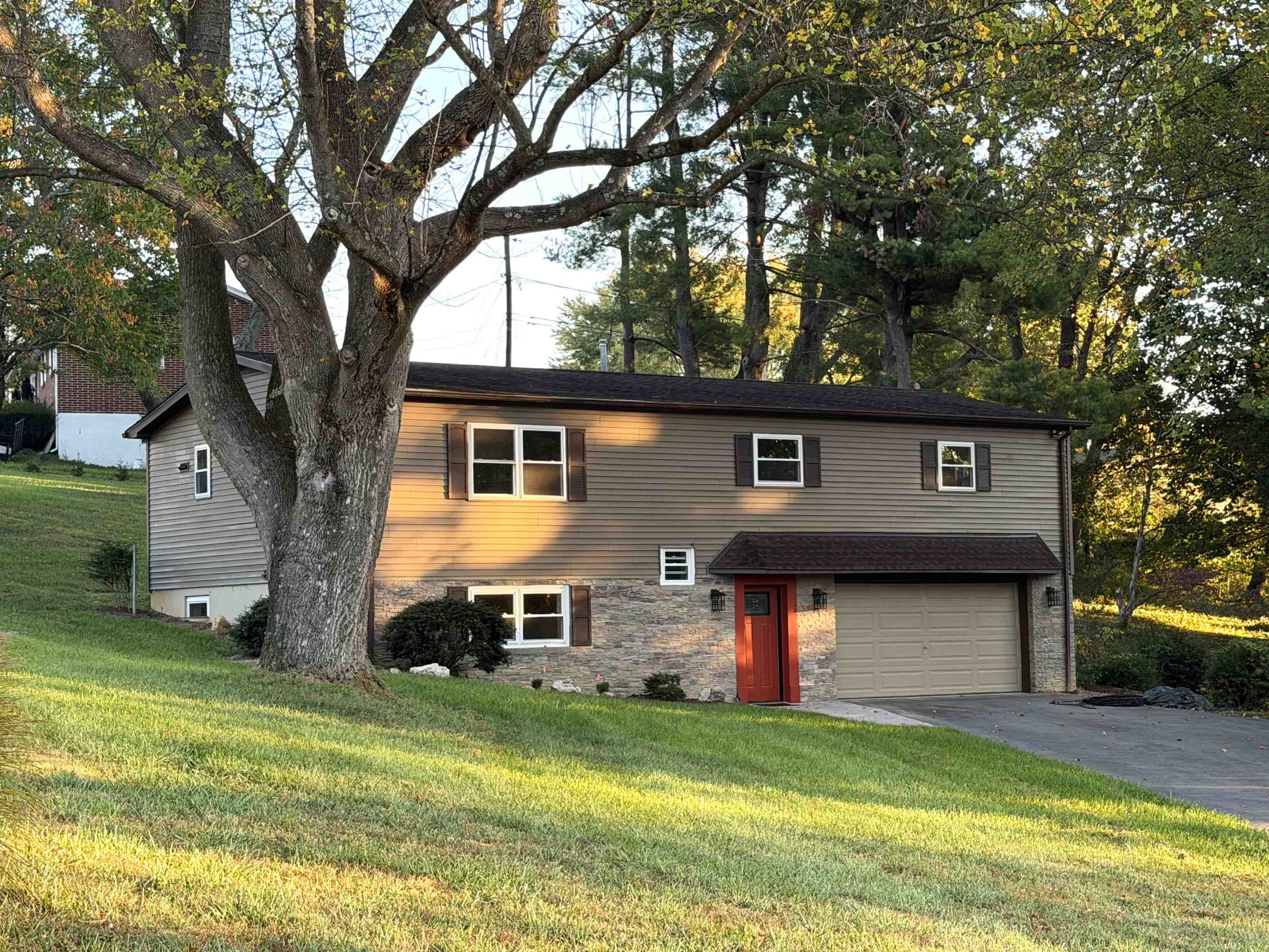 95 Sara Street Christiansburg VA 24073