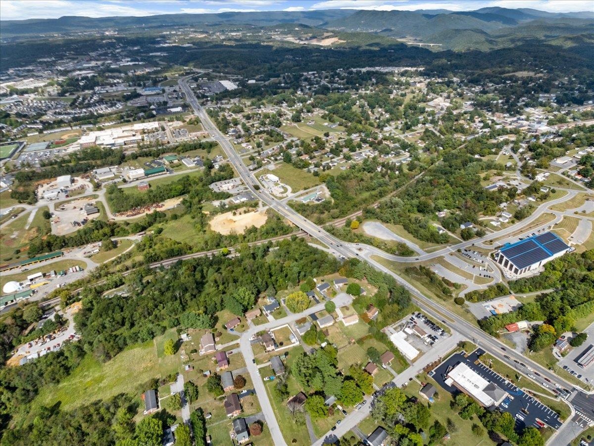 95 Sara Street Christiansburg VA 24073