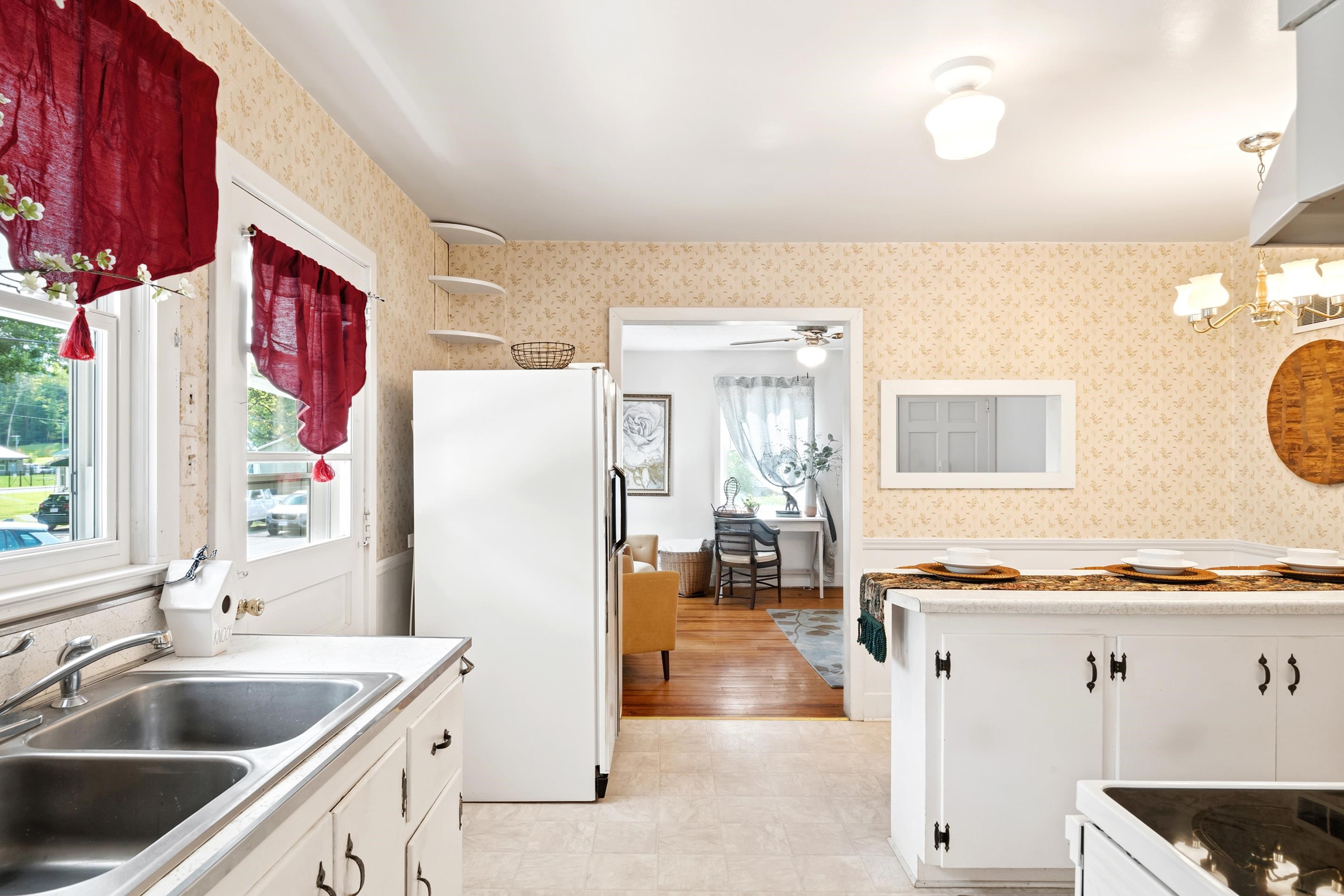807 12th Street Radford VA 24141