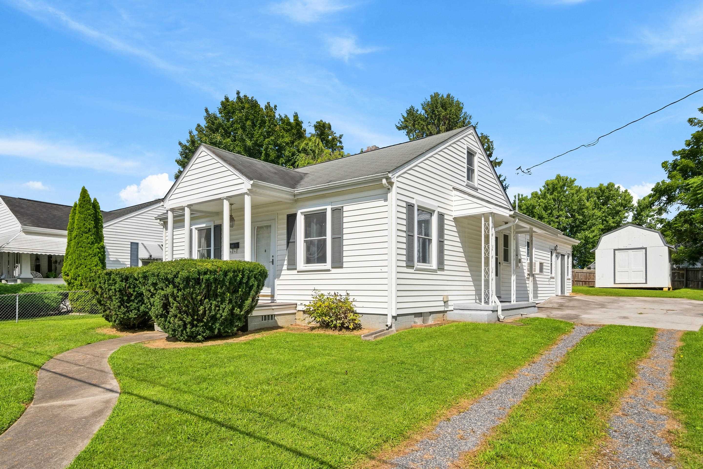 807 12th Street Radford VA 24141