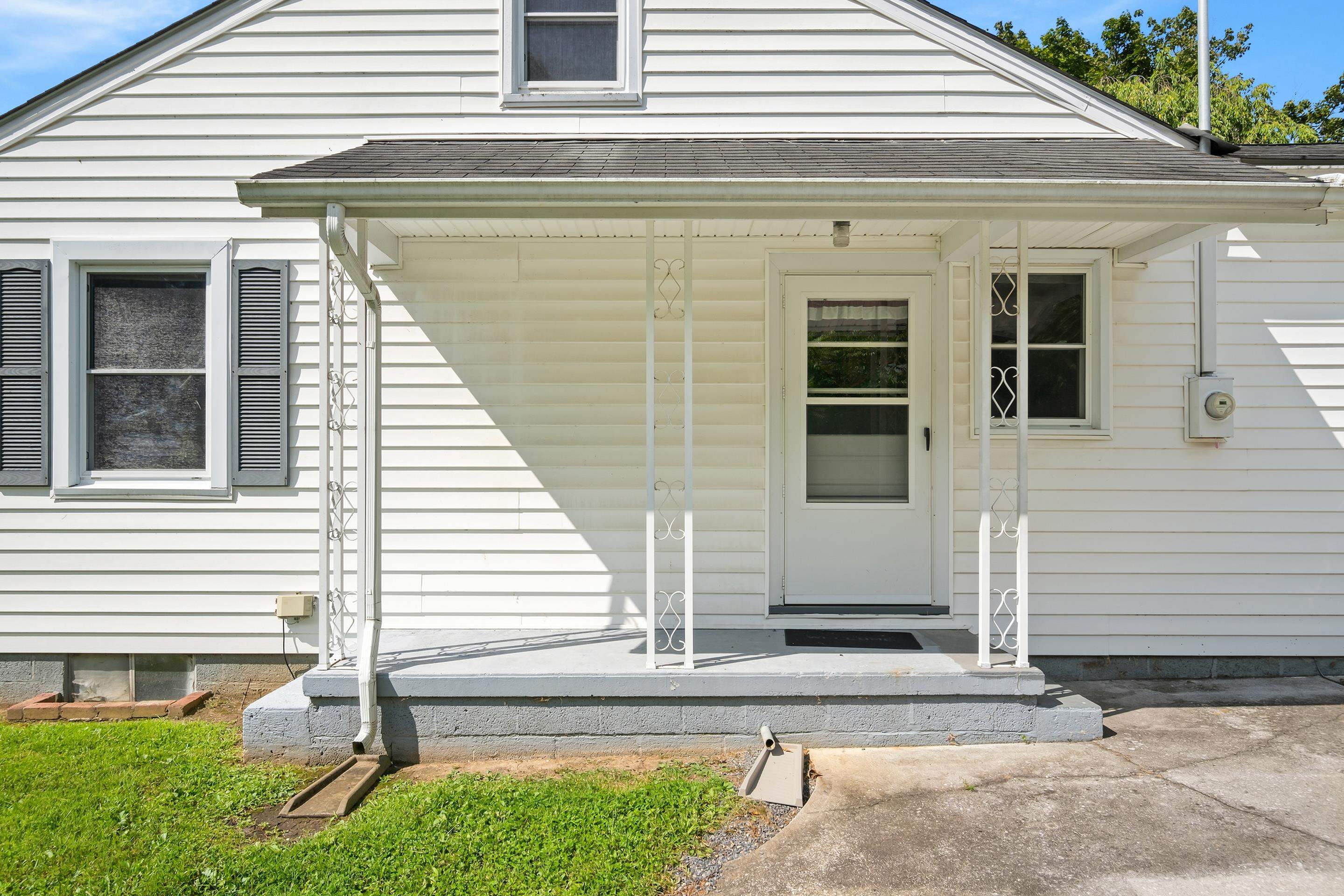 807 12th Street Radford VA 24141