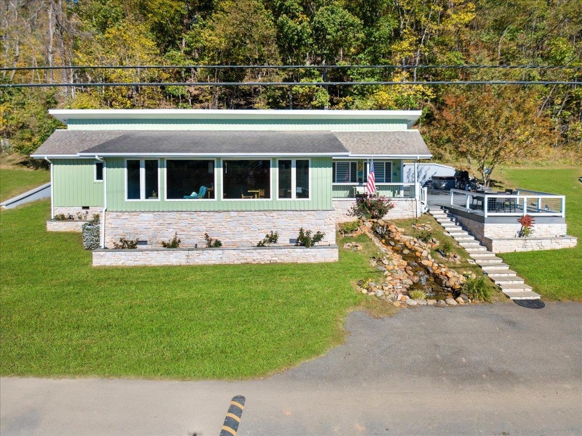 4247 Little Wytheville Road Draper VA 24324