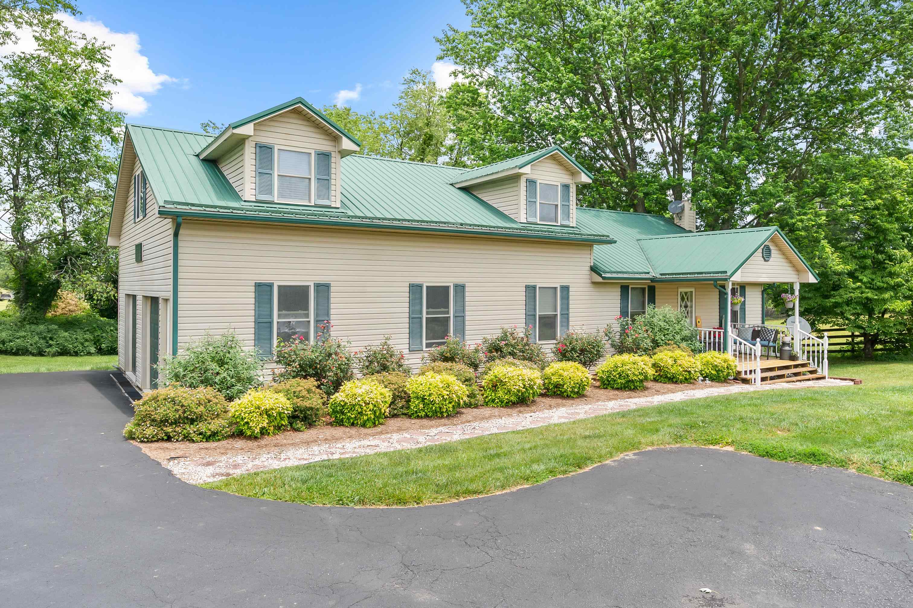 2056 Radford Road Christiansburg VA 24073