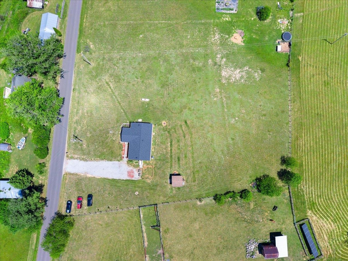 786 Huffville Road NE Pilot VA 24138