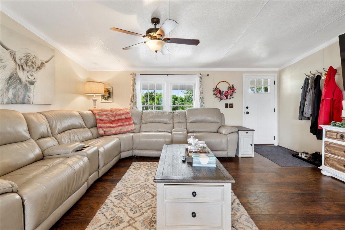 786 Huffville Road NE Pilot VA 24138