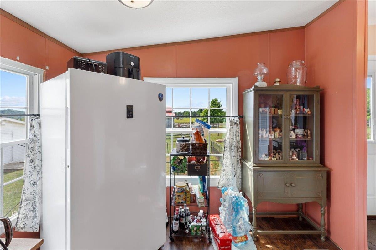 786 Huffville Road NE Pilot VA 24138