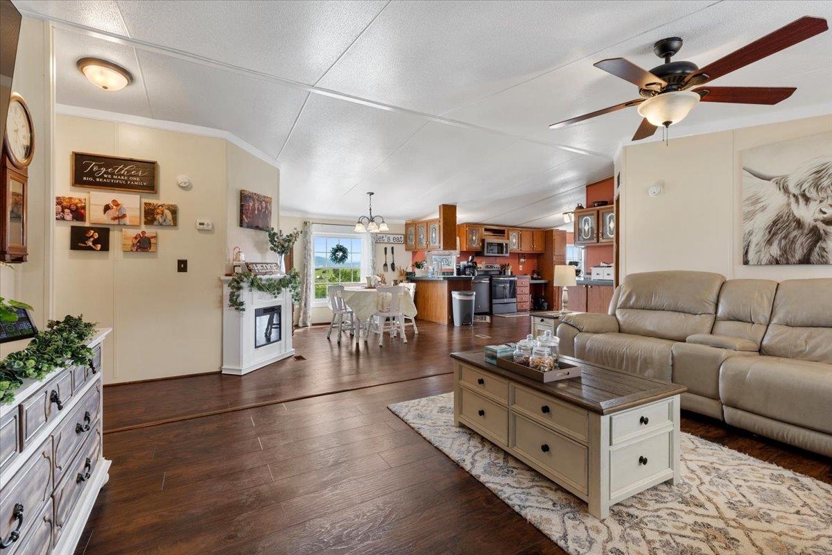 786 Huffville Road NE Pilot VA 24138