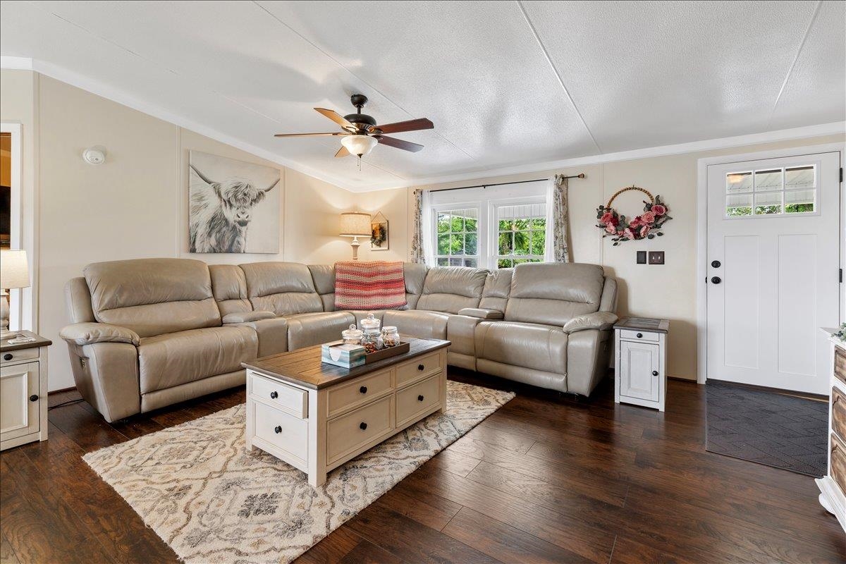 786 Huffville Road NE Pilot VA 24138