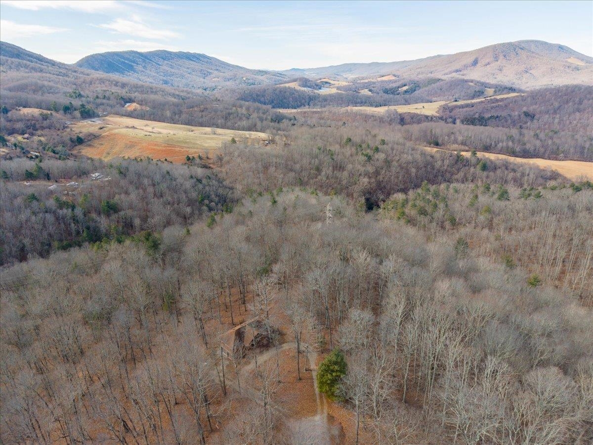 264 Angel View Lane Pearisburg VA 24134