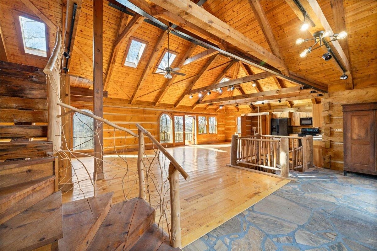 264 Angel View Lane Pearisburg VA 24134