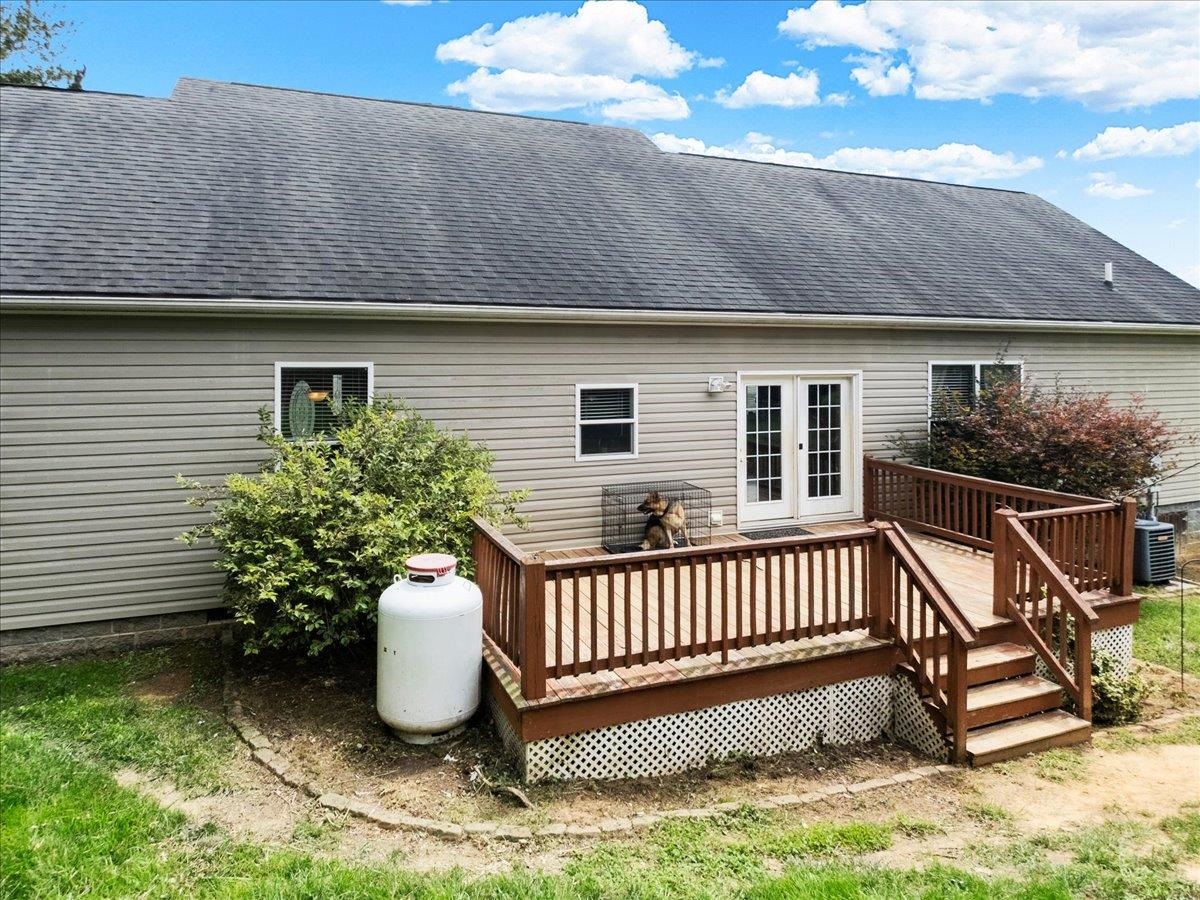 7825 Little River Dam Road Radford VA 24141