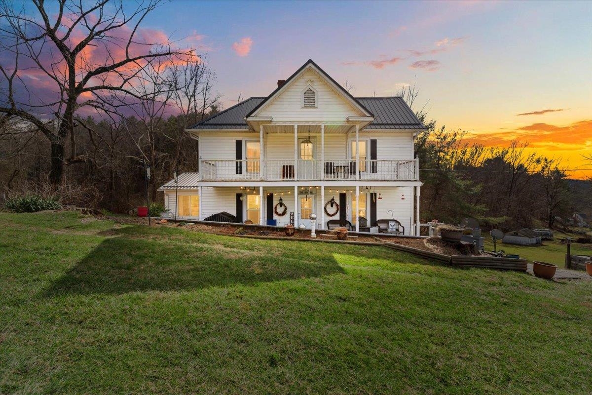 1521 Allisonia Road Hiwassee VA 24347