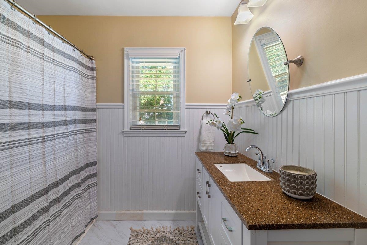 905 Oak Drive Christiansburg VA 24073