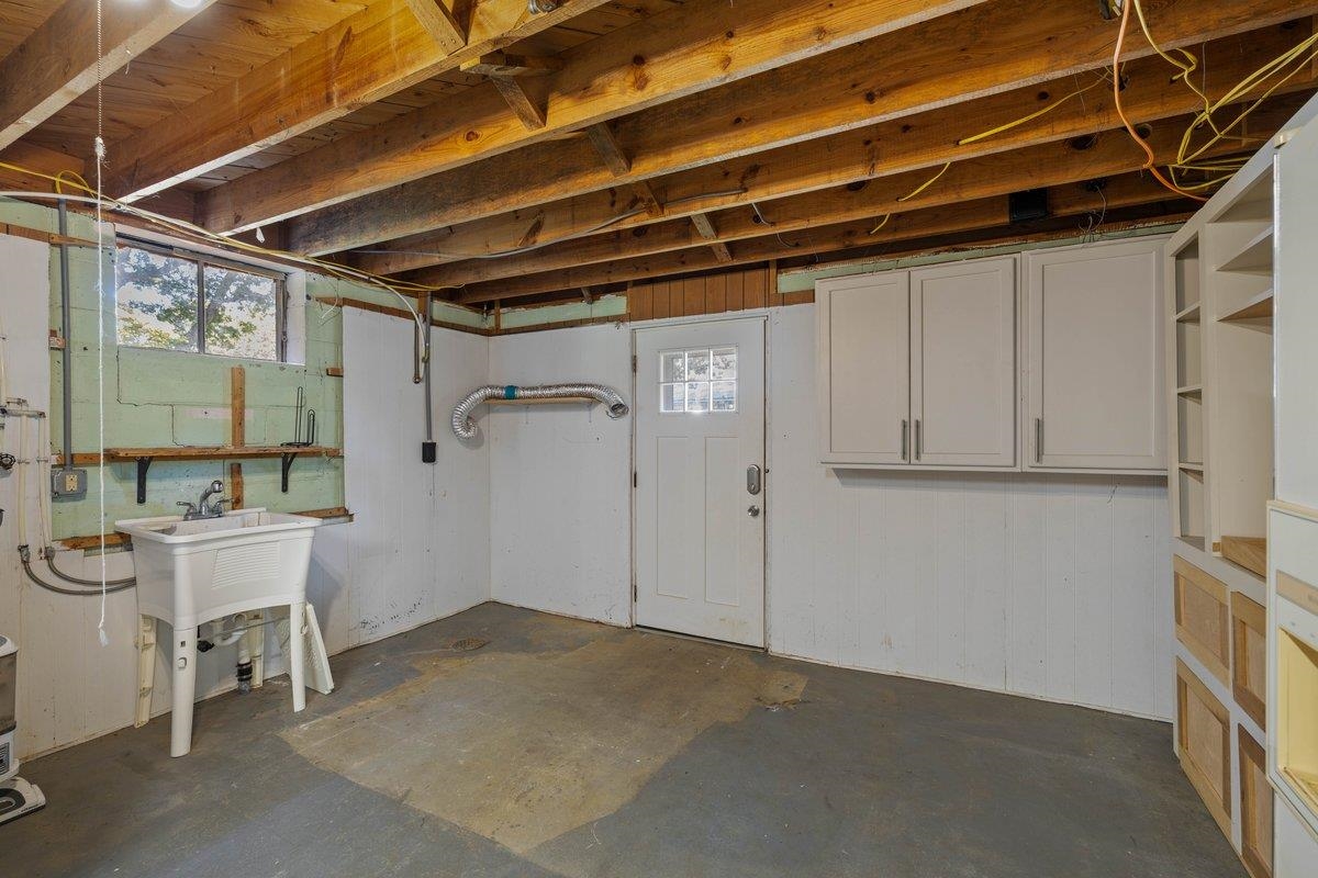 905 Oak Drive Christiansburg VA 24073