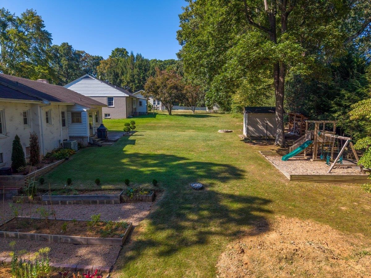 905 Oak Drive Christiansburg VA 24073