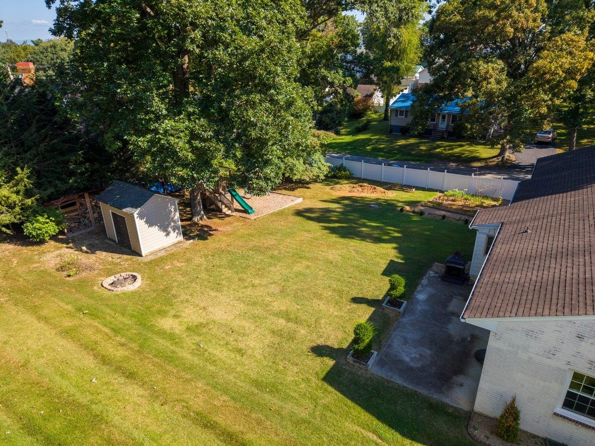 905 Oak Drive Christiansburg VA 24073