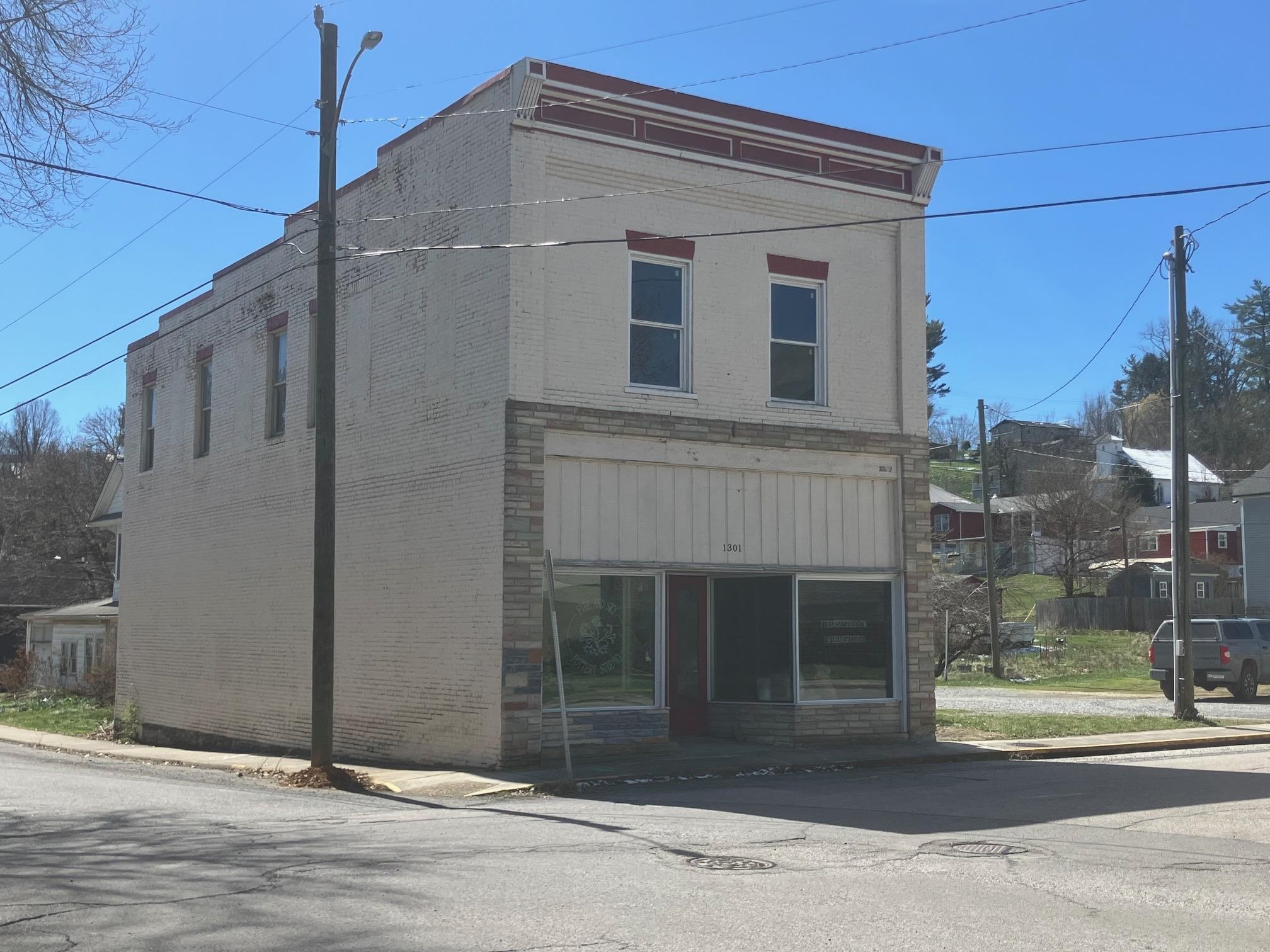 1301 Downey Street Radford VA 24141