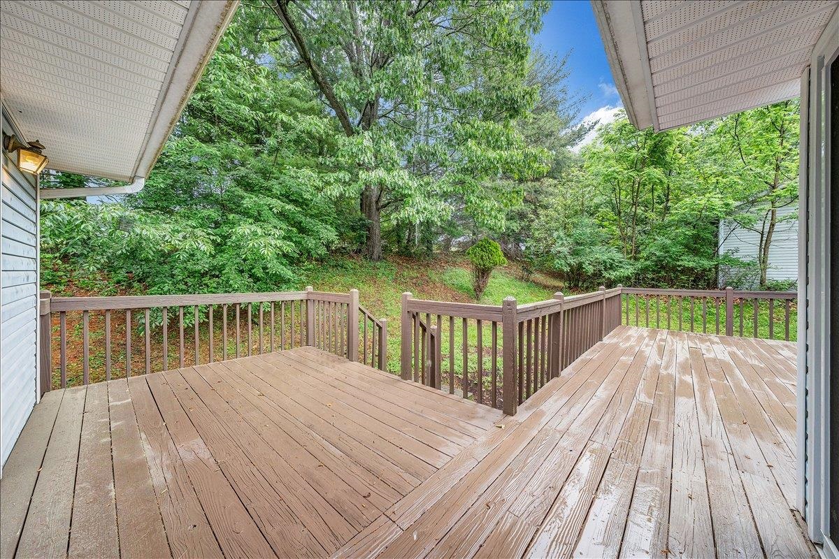 206 Sheppard Avenue Radford VA 24141