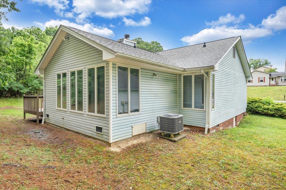 206 Sheppard Avenue Radford VA 24141