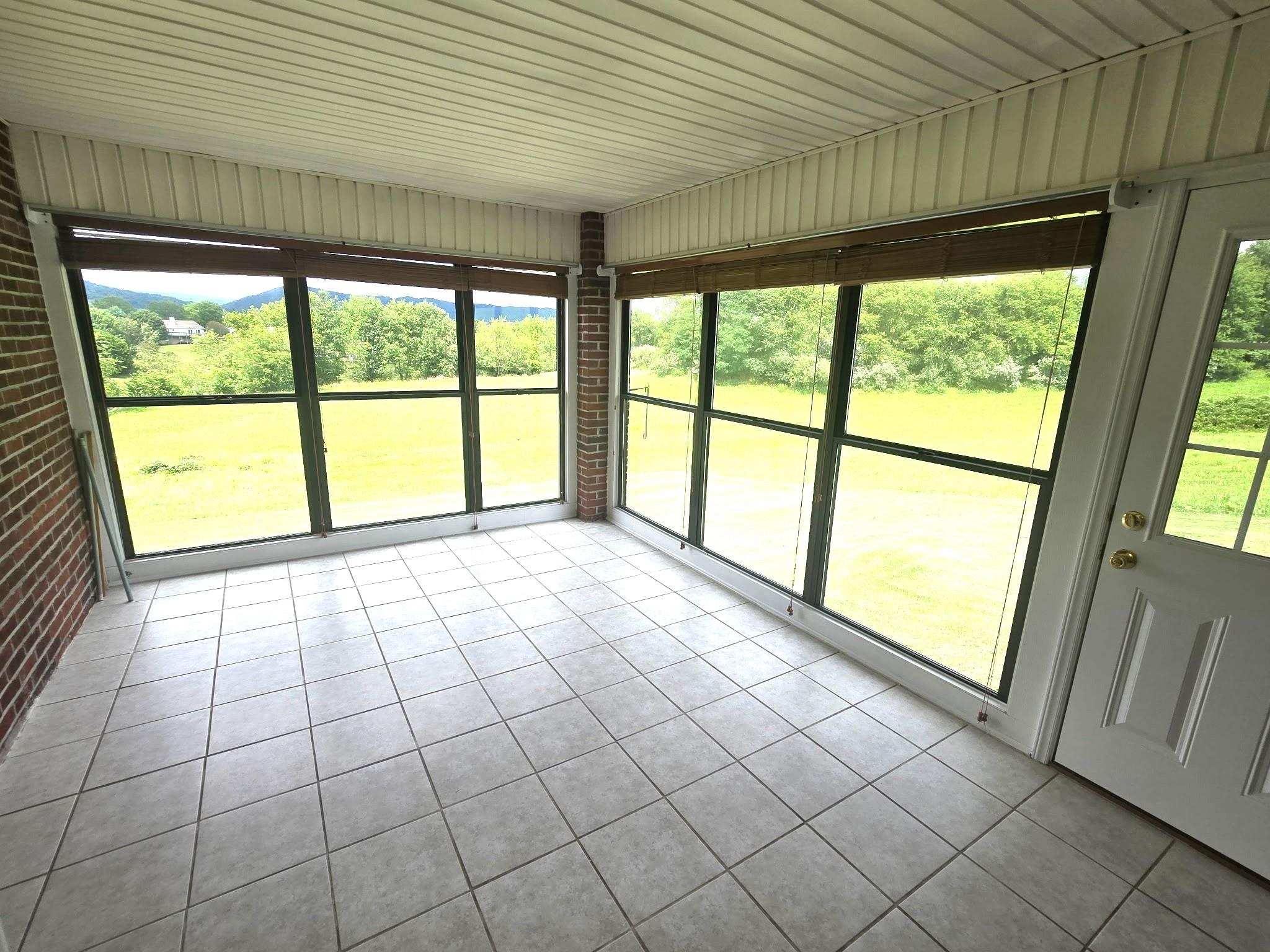 390 Asbury Lane Wytheville VA 24382