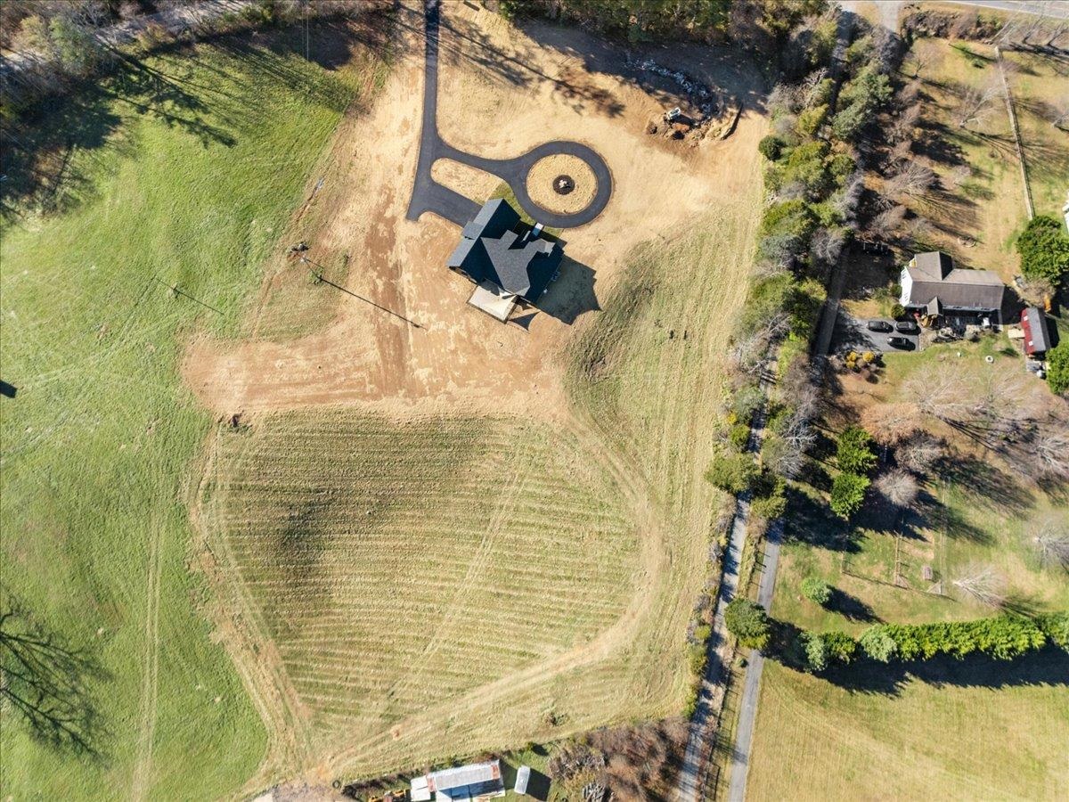 7194 Gate 10 Road Fairlawn VA 24141