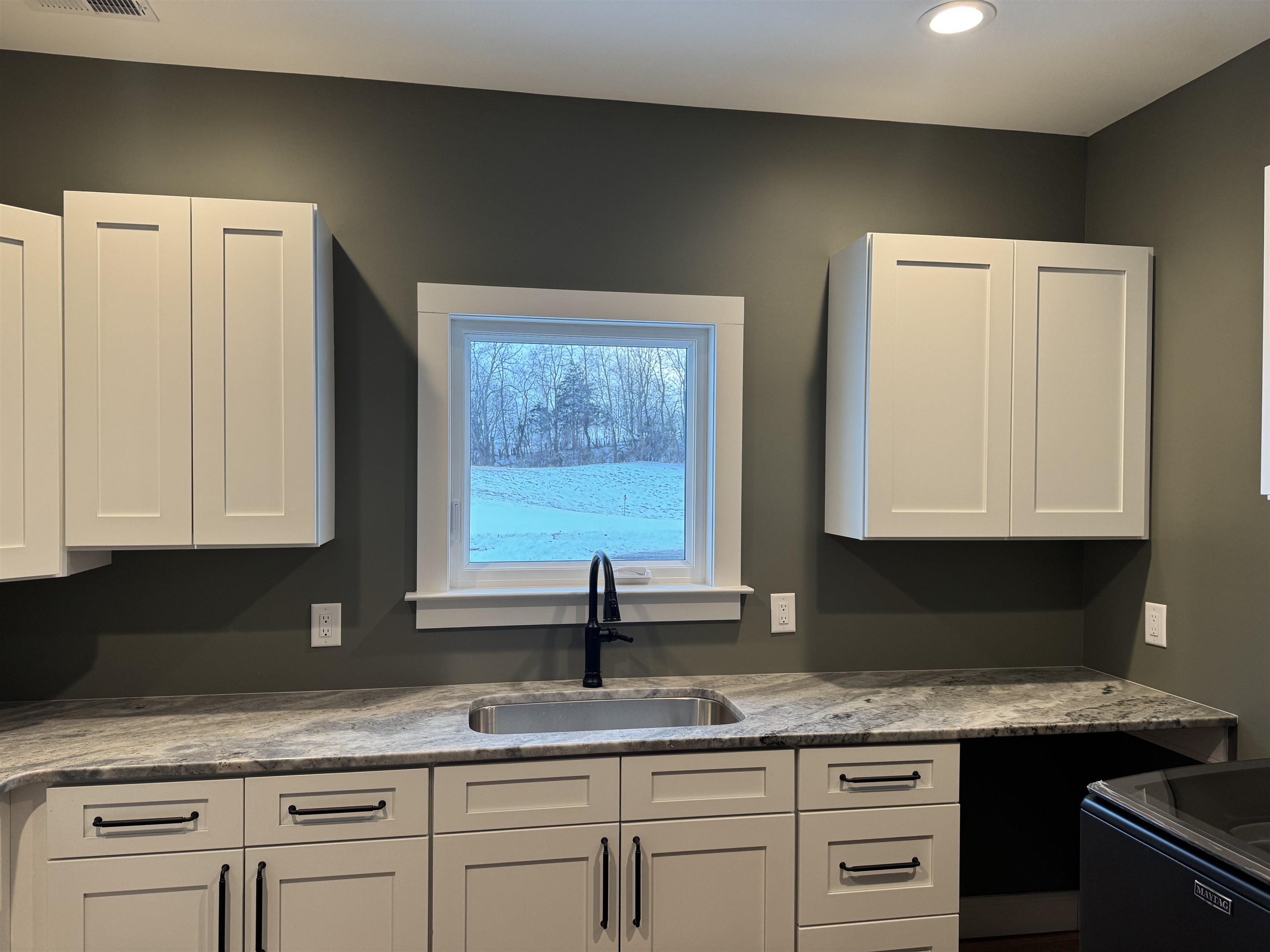 7194 Gate 10 Road Fairlawn VA 24141